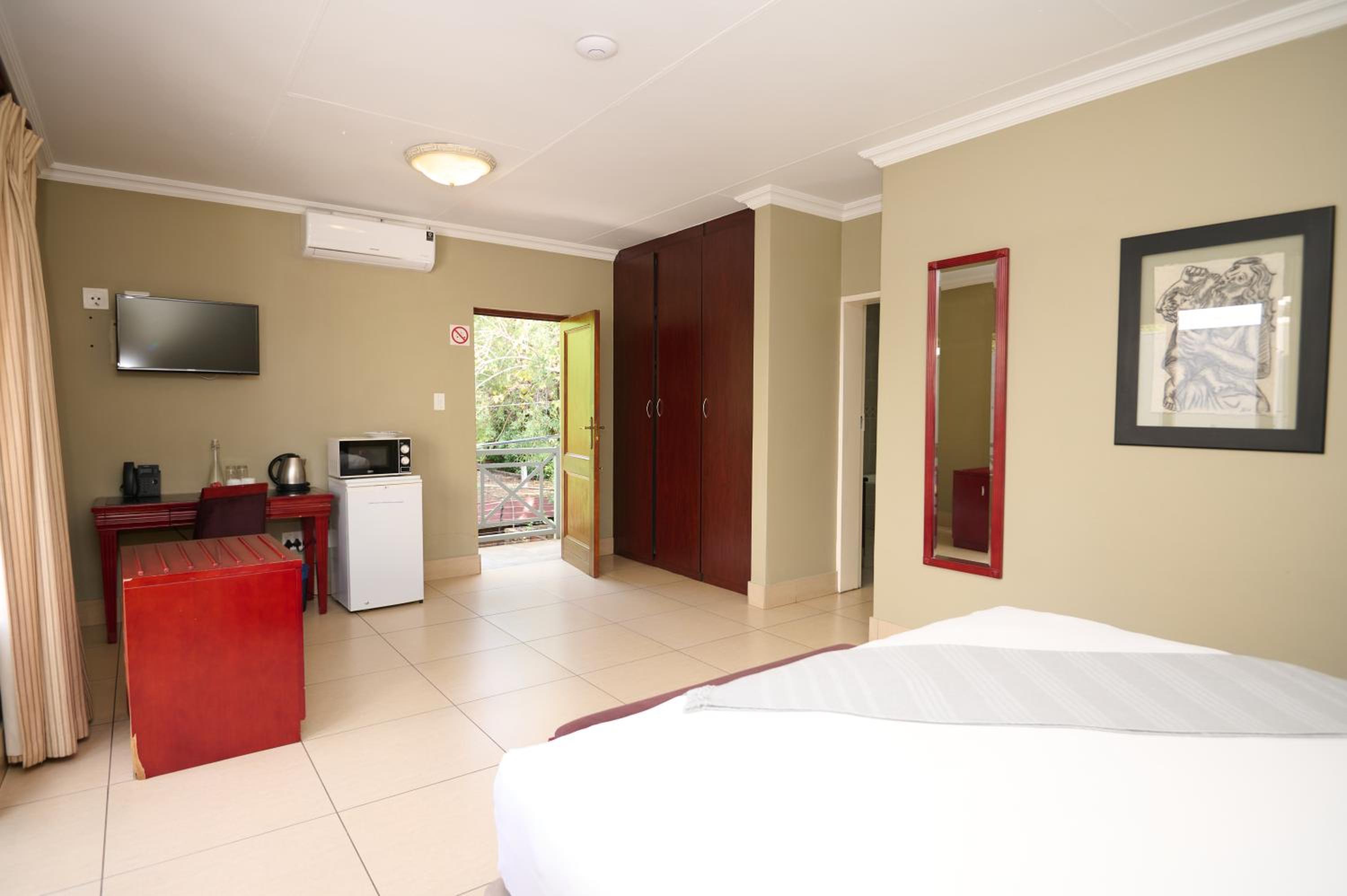 Standard Suite photo 3