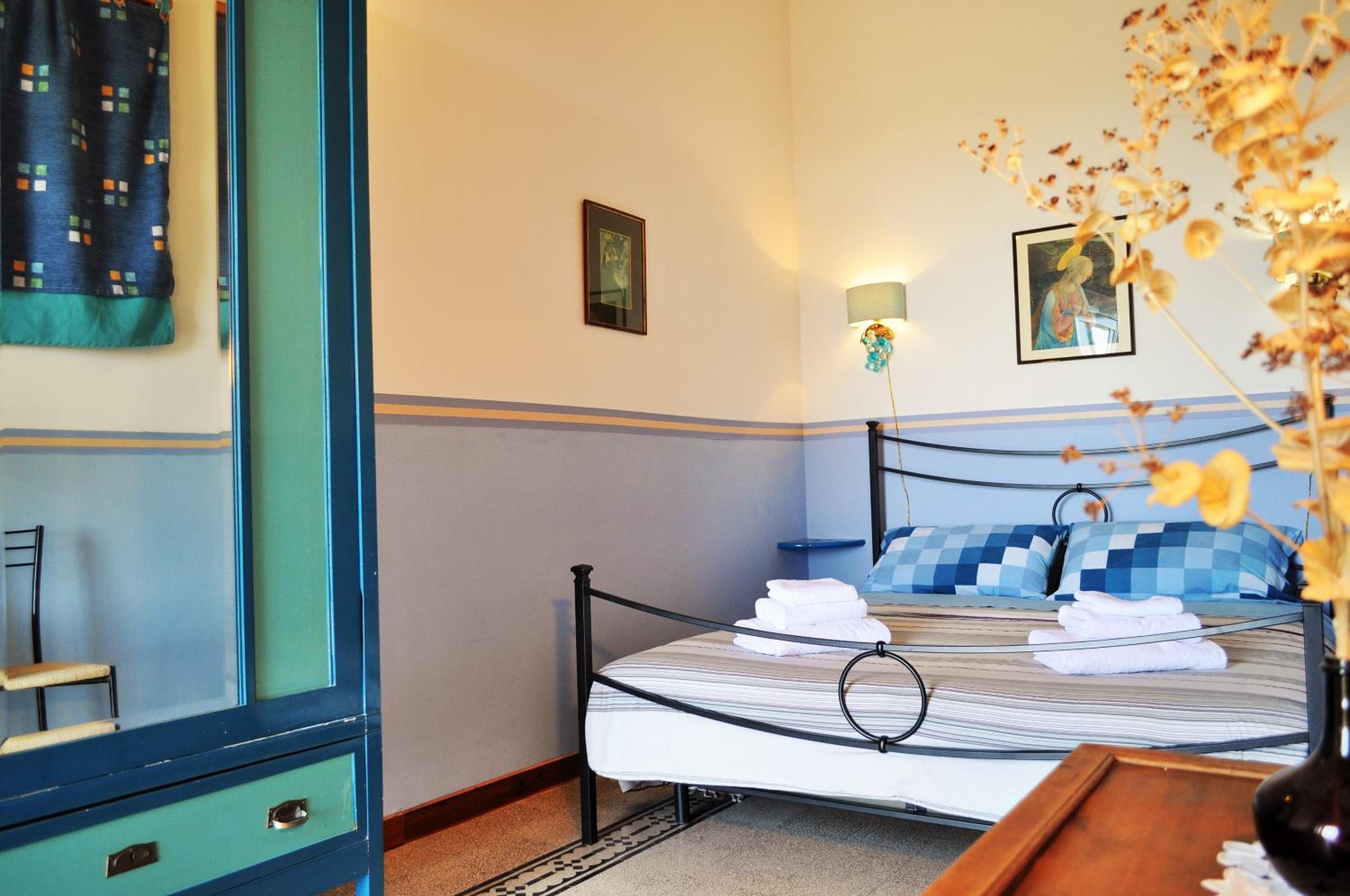 Double Room with Balcony (2 Adults + 1 Child)