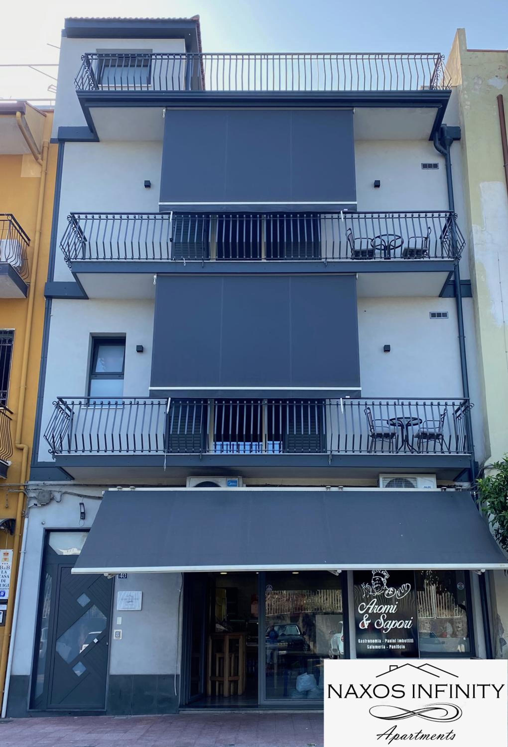 One-Bedroom Apartment with Balcony