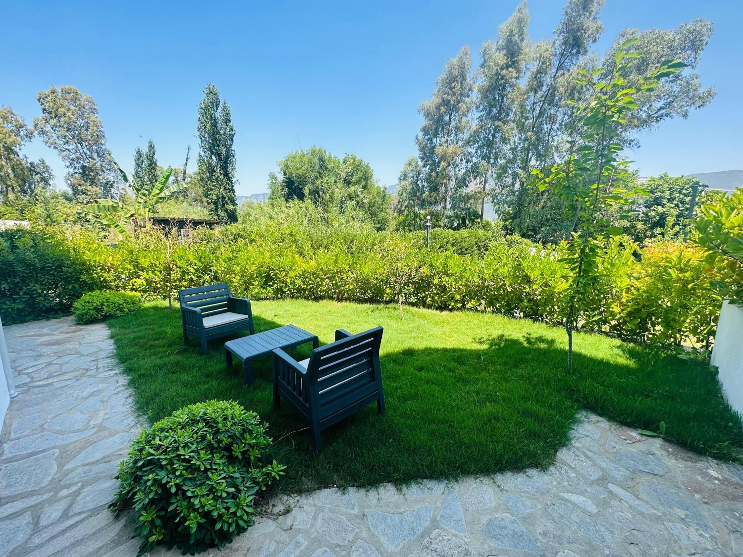 Suite with Garden View photo 3