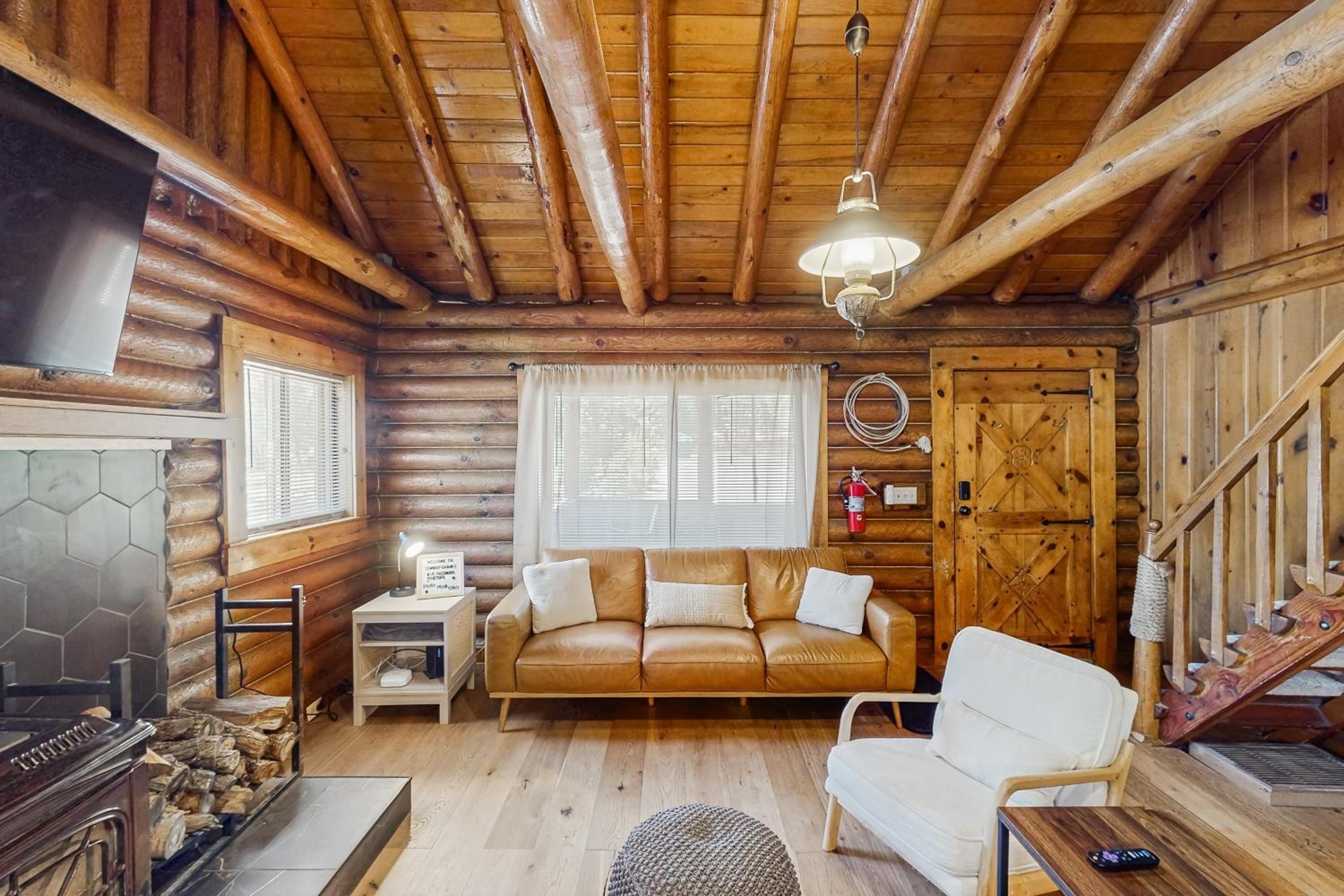 Three-Bedroom House photo 1