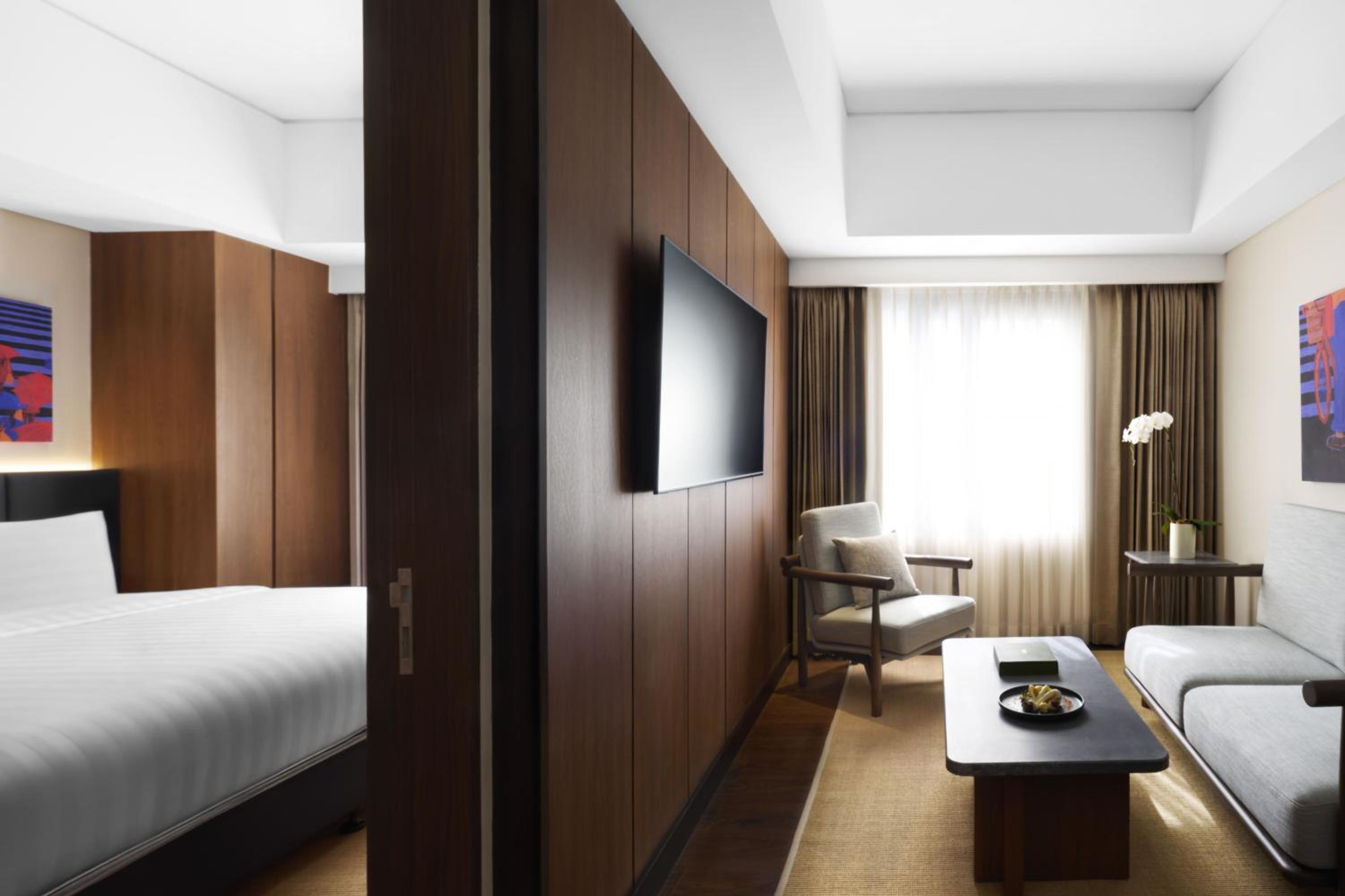 1 King Bed, One-Bedroom Suite with Living Area and Lounge Access - Photo 2