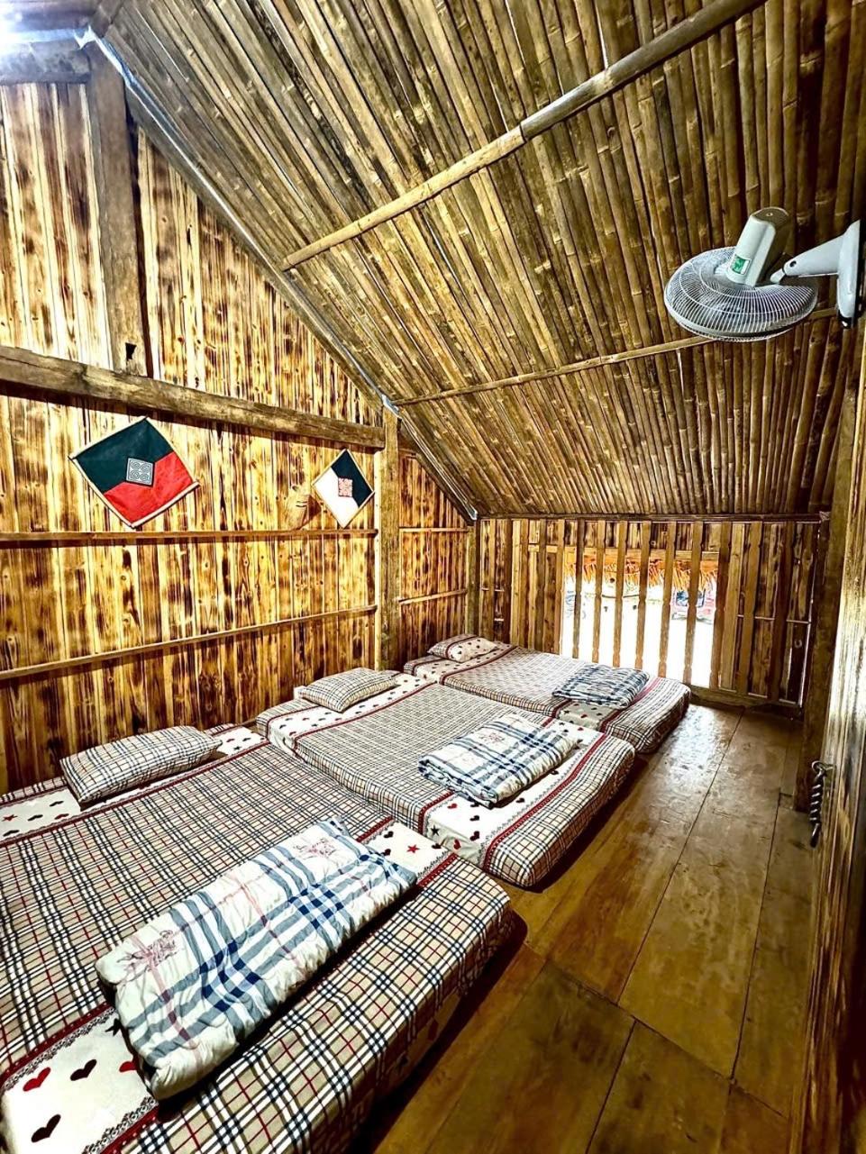 Basic Triple Room with Shared Bathroom photo 1