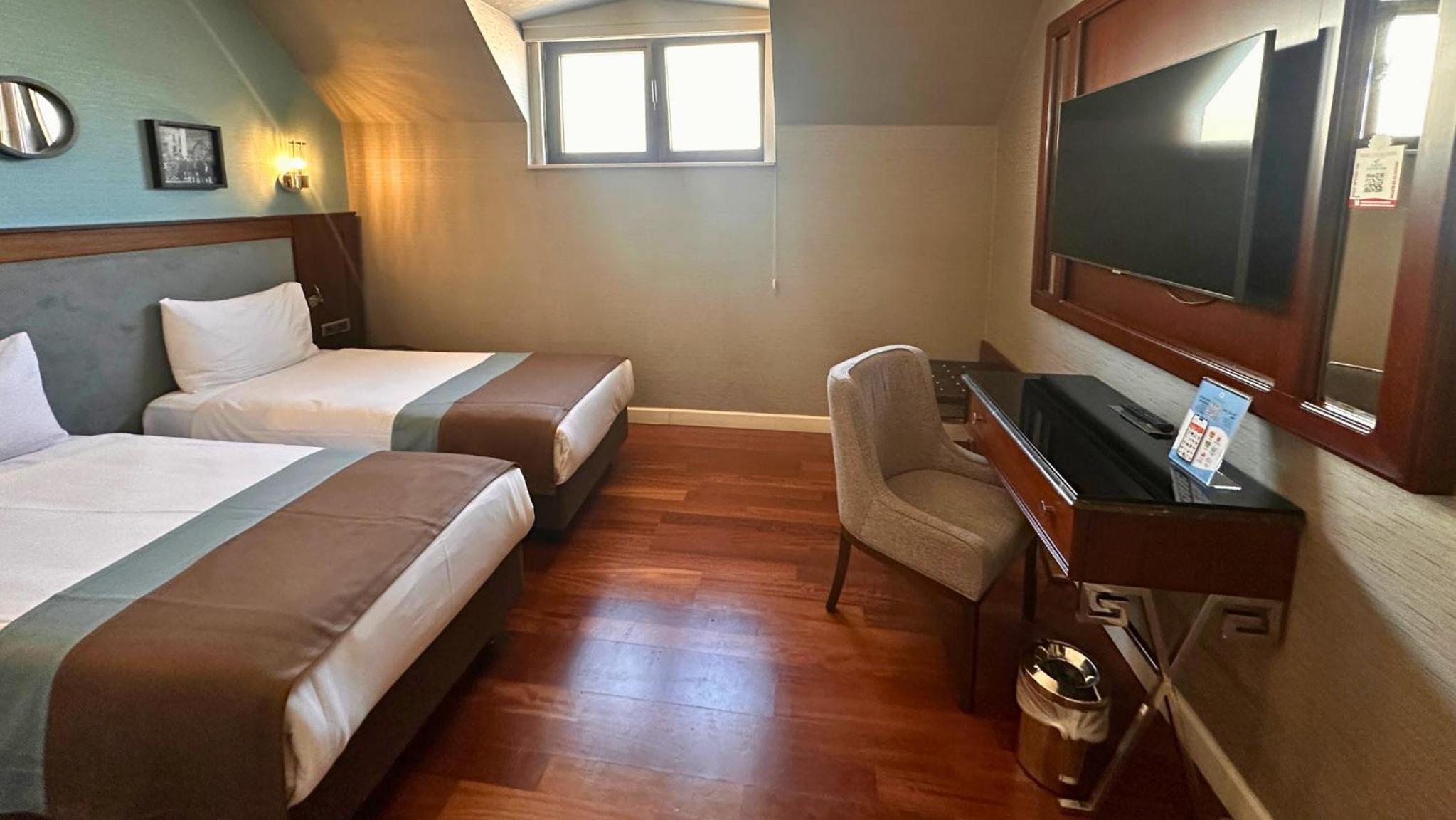 Economy Twin Room photo 1