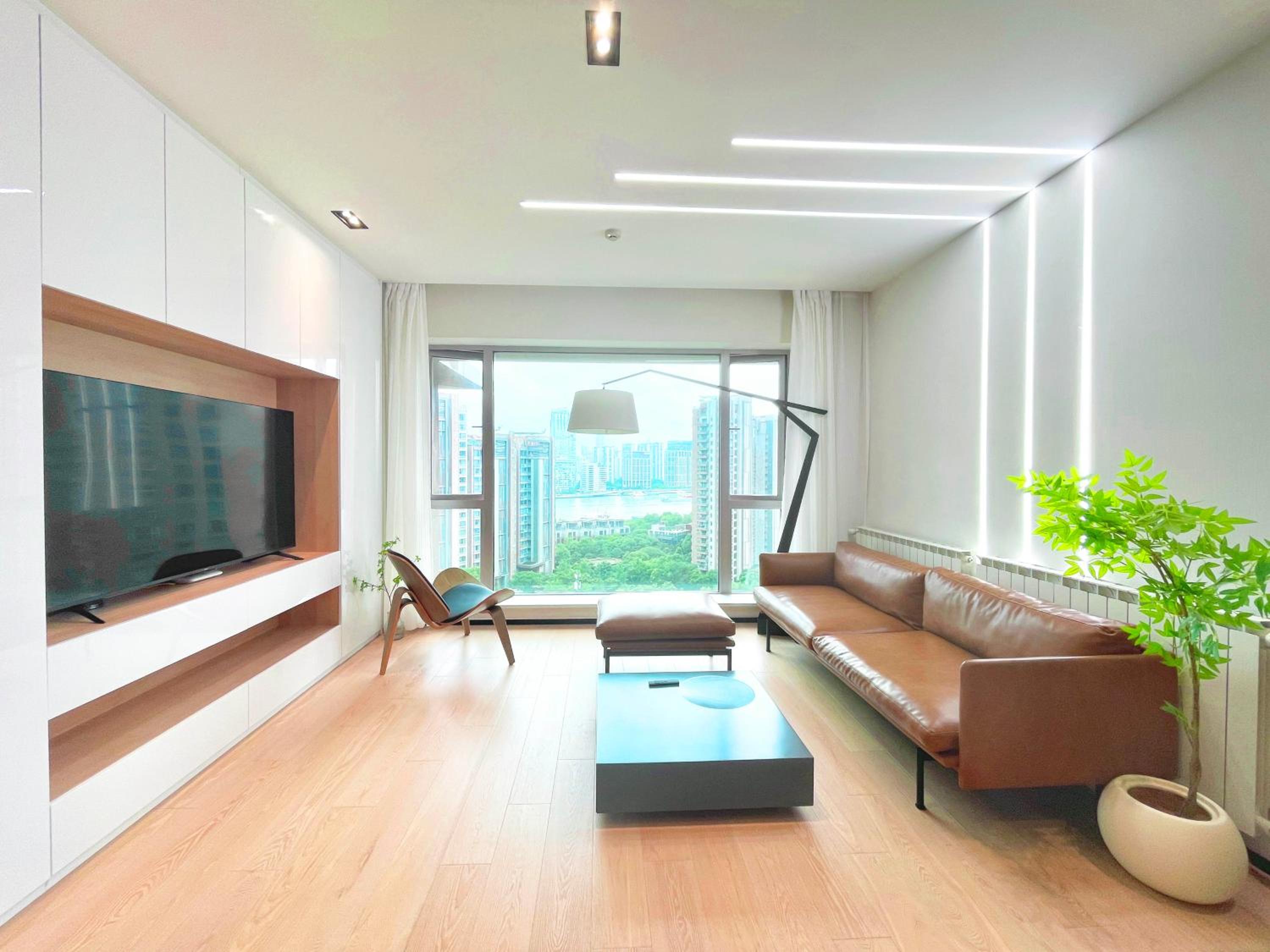 Two-Bedroom Deluxe Apartment with Harbor View