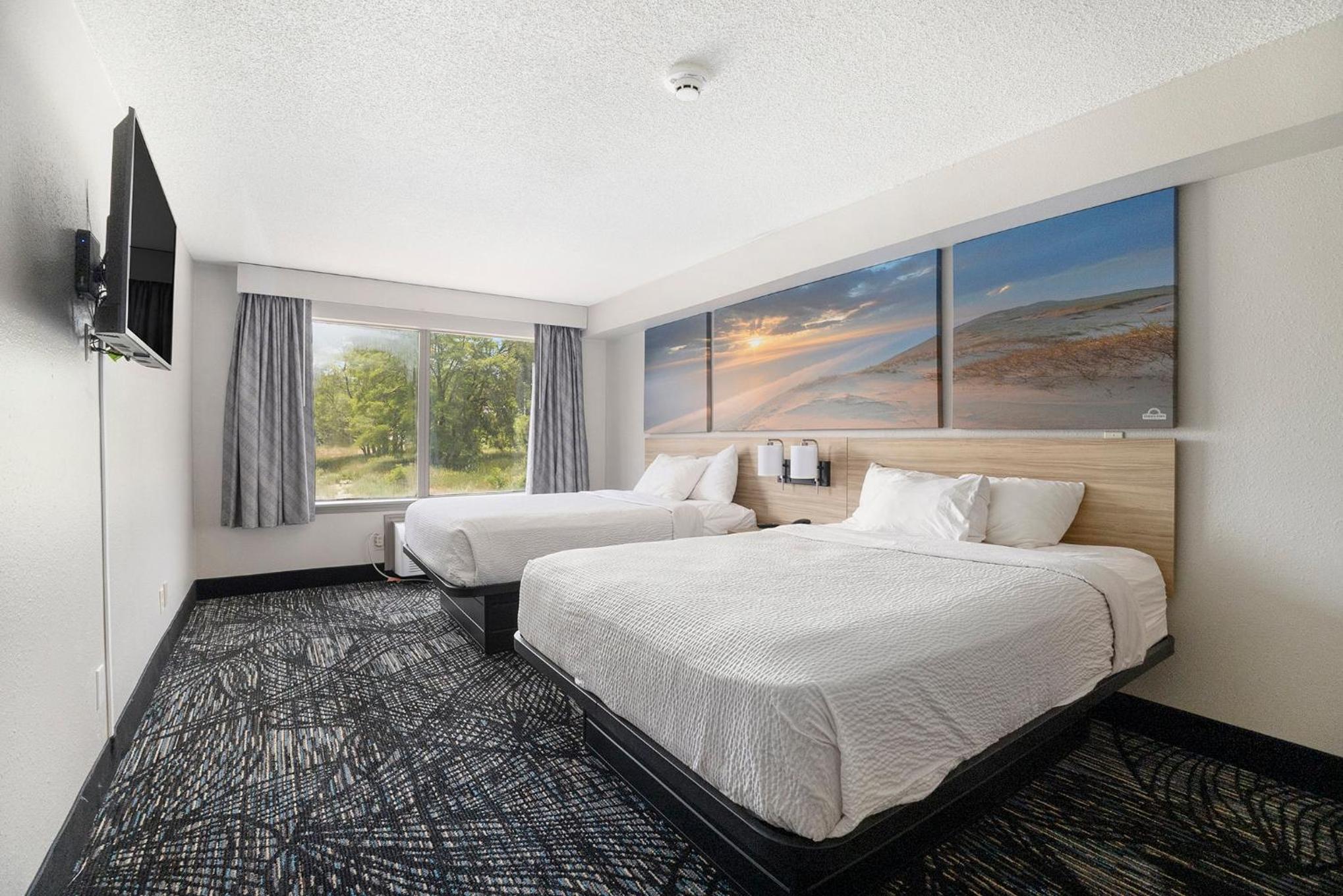 Studio Suite with Two Queen Beds - Non-Smoking