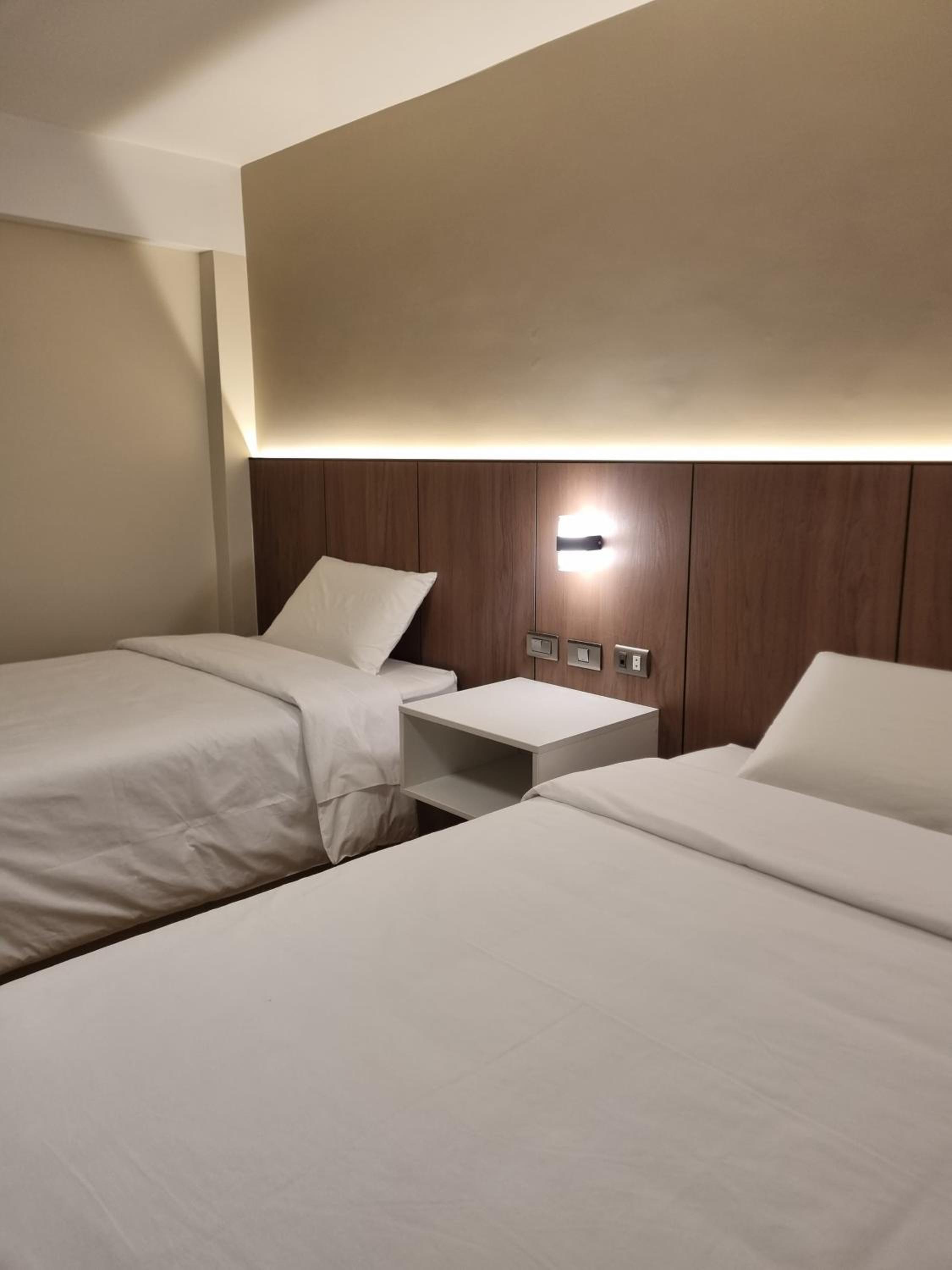 Superior Twin Room photo 3