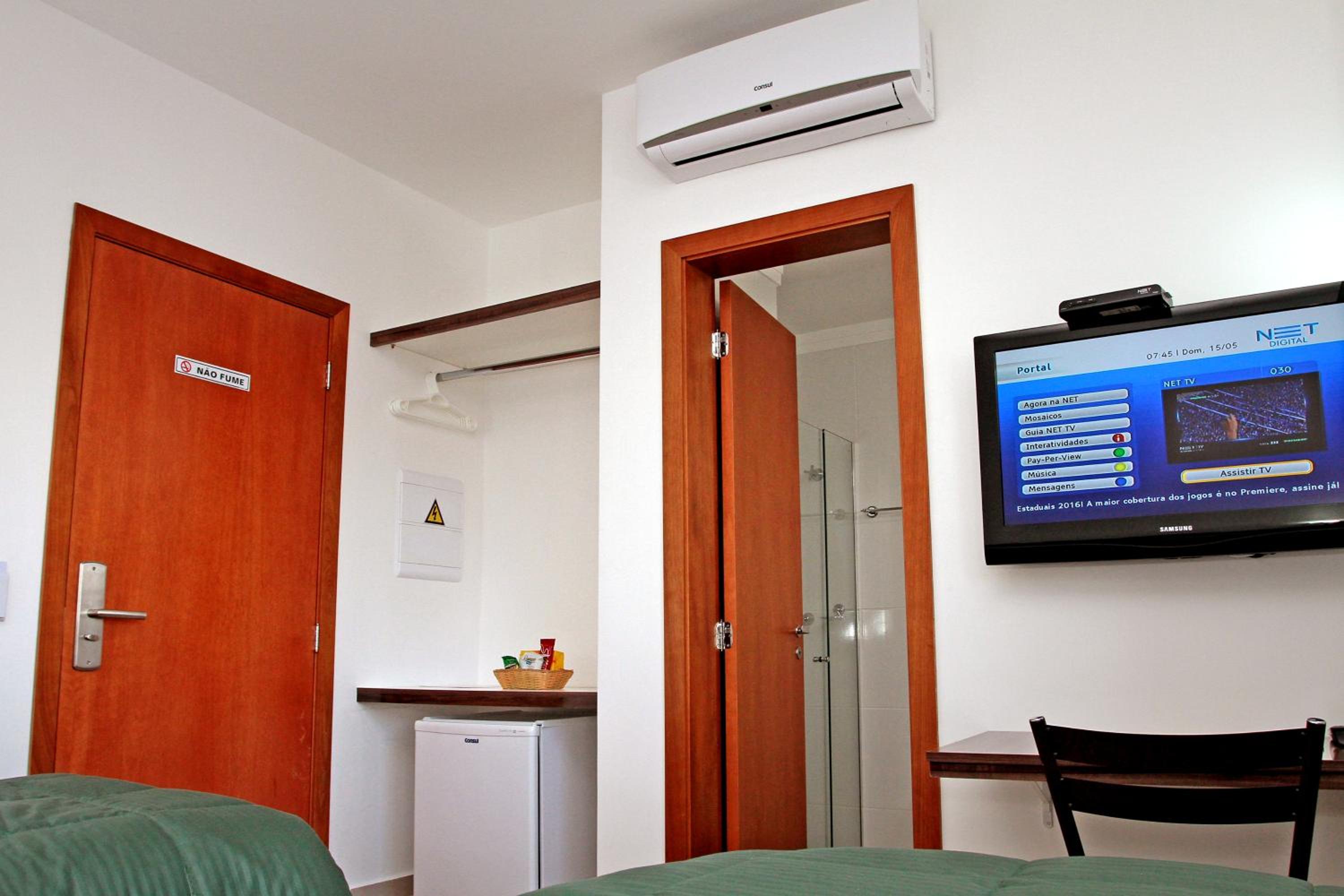 Deluxe Twin Room photo 3