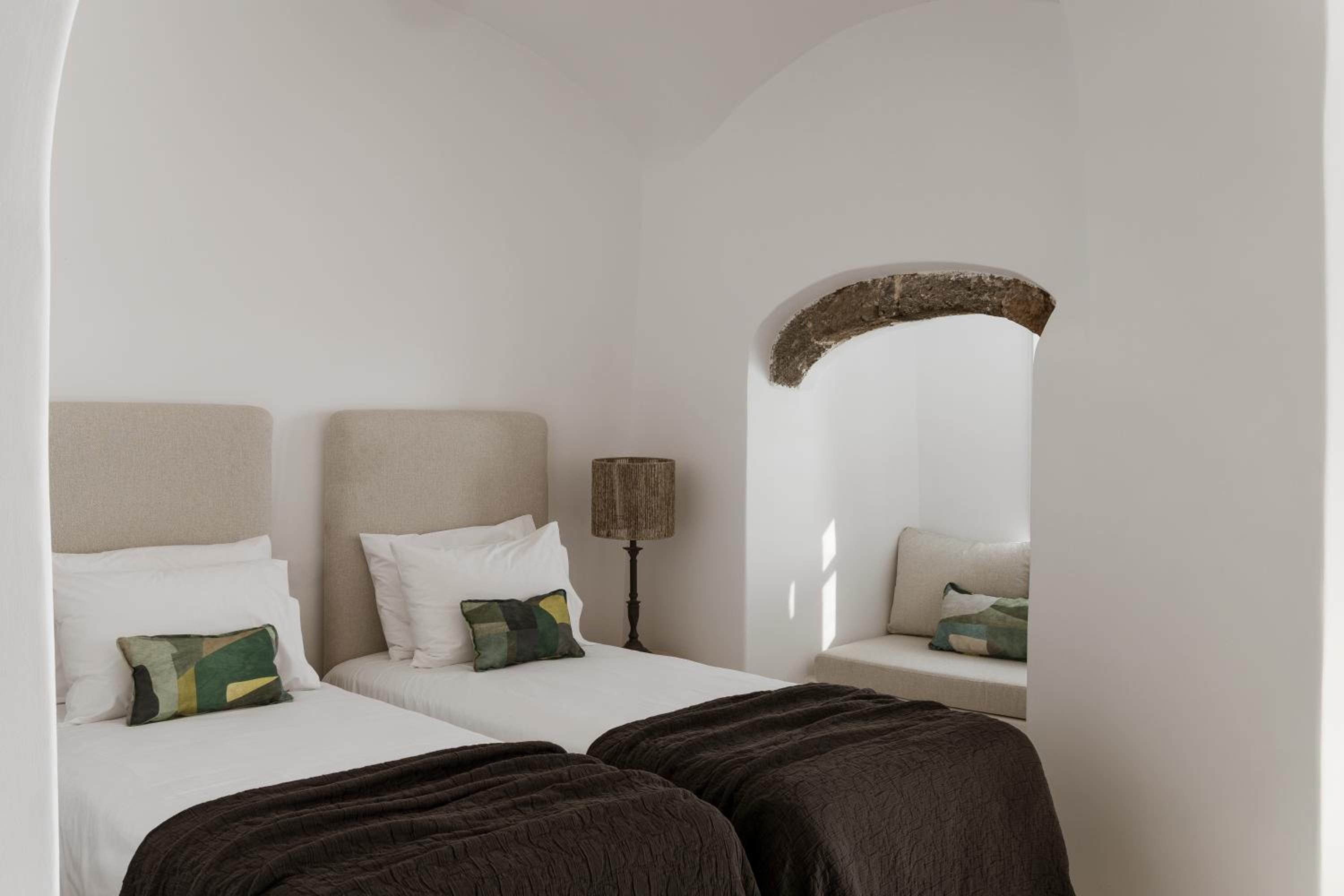 Deluxe Family Suite