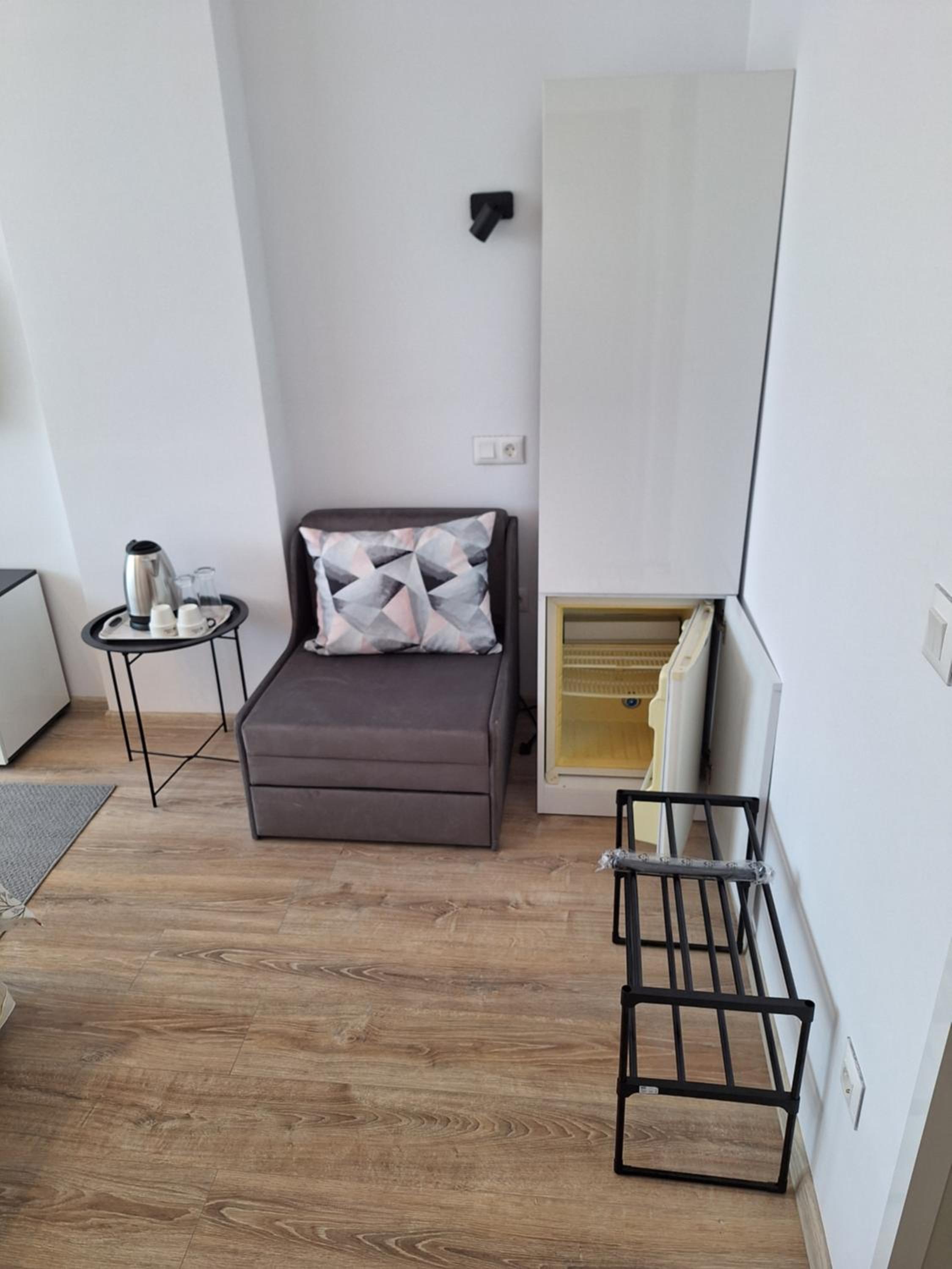 Deluxe Double Room (2 Adults + 1 Child) photo 3