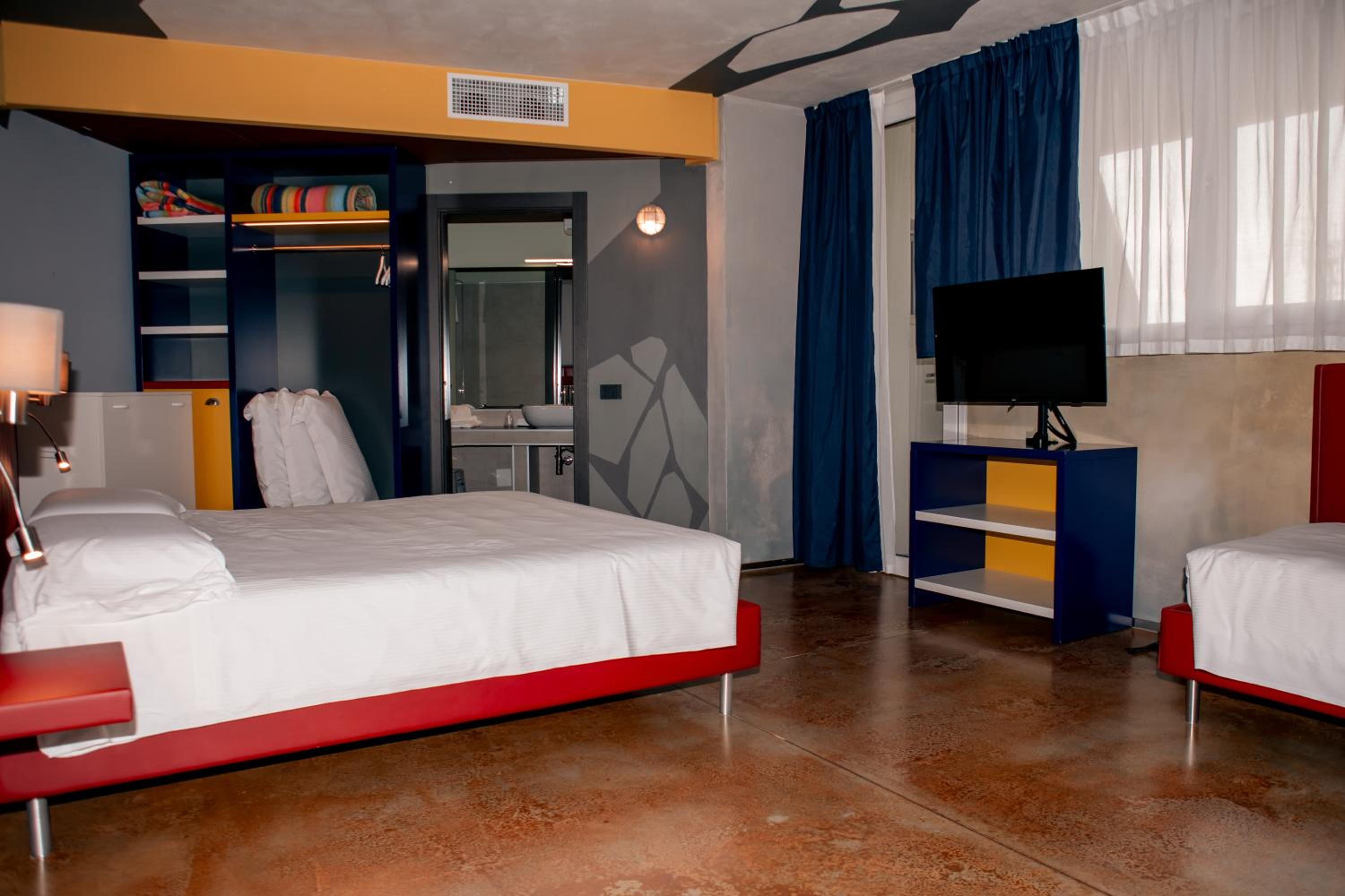 Triple Room with Balcony photo 2