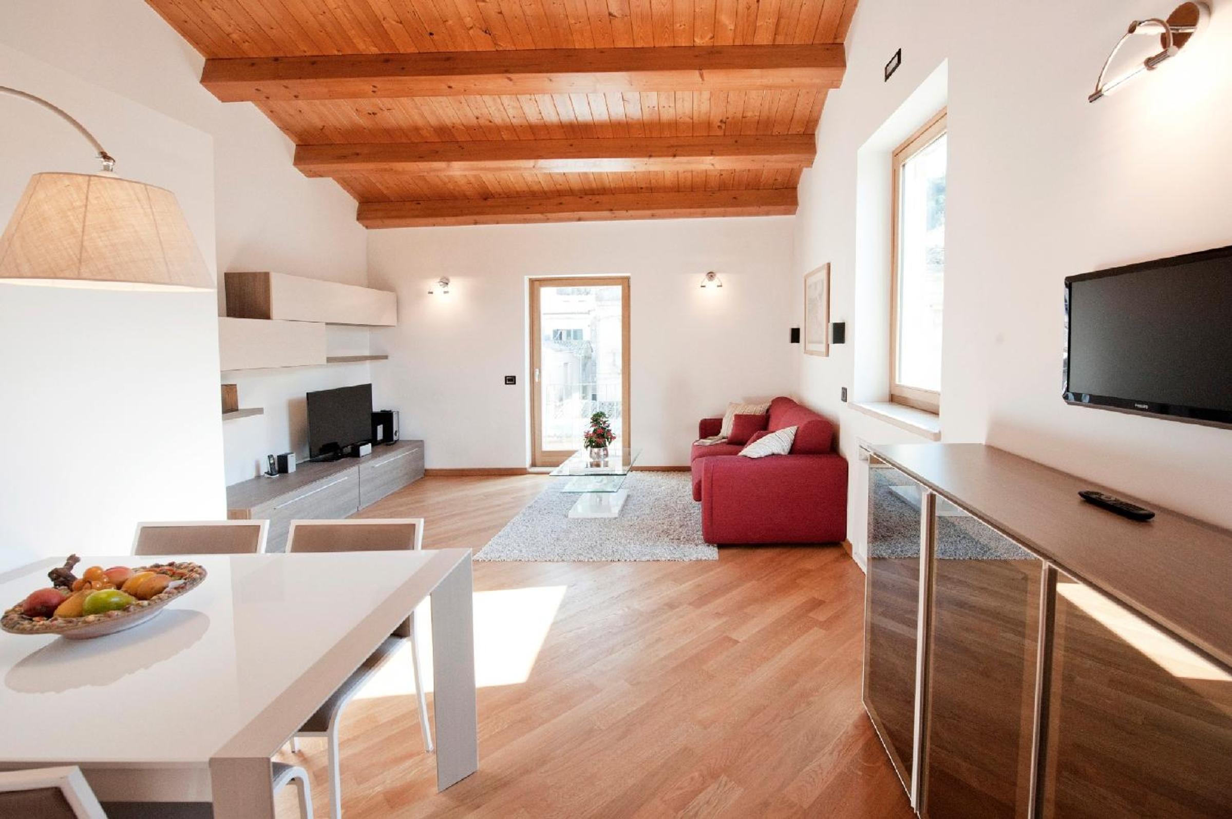 Apartment with Balcony photo 3