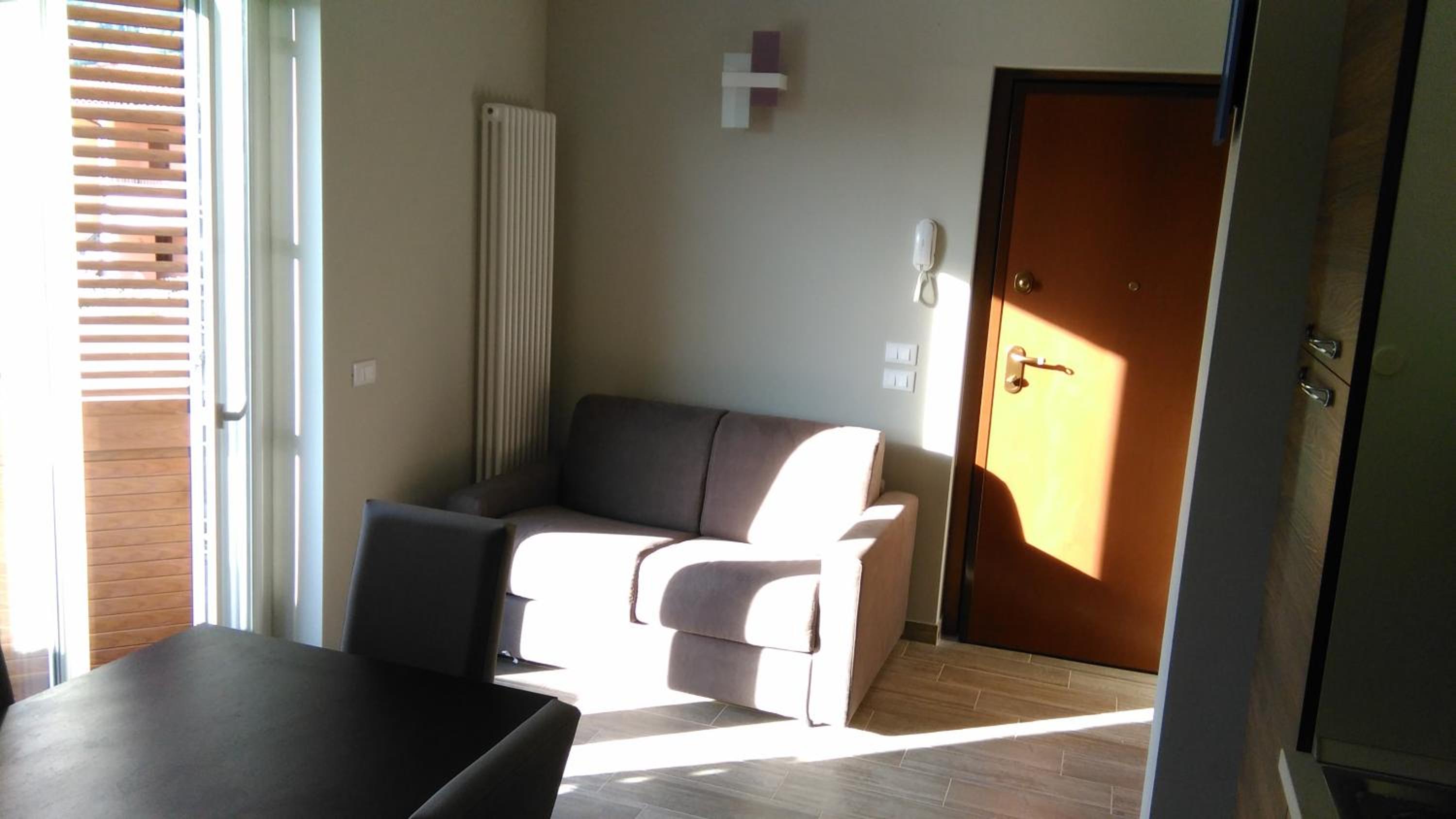Apartment with Lake View - Photo 14