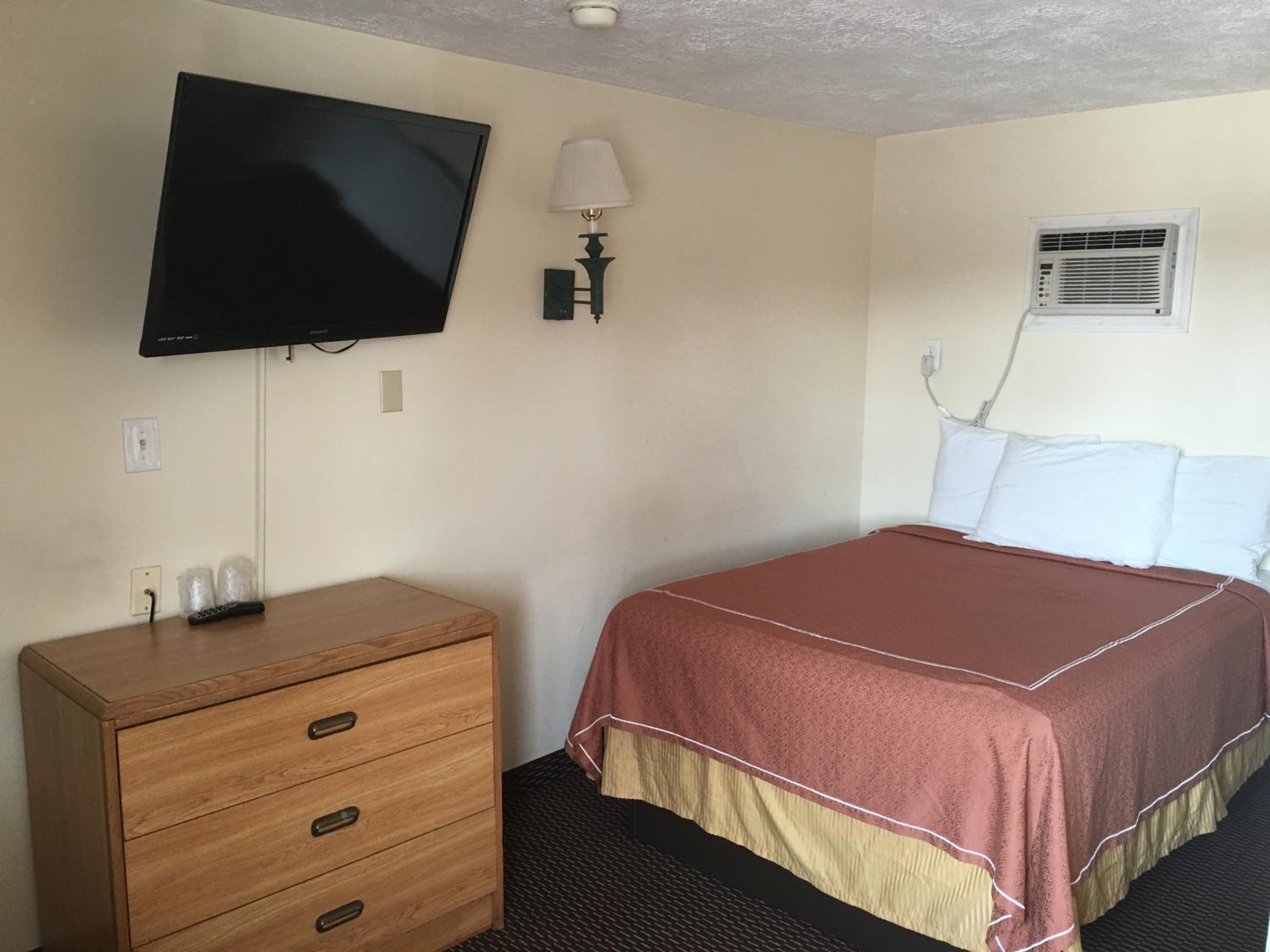 Room with Two Double Beds - Non-Smoking - Photo 8