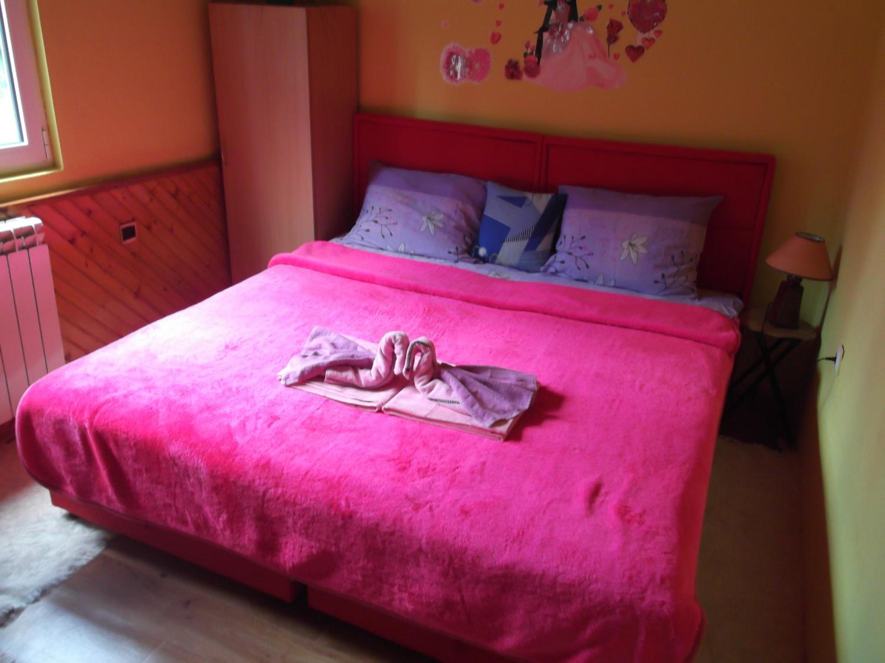 Double Or Twin Room With Shared Bathroom
