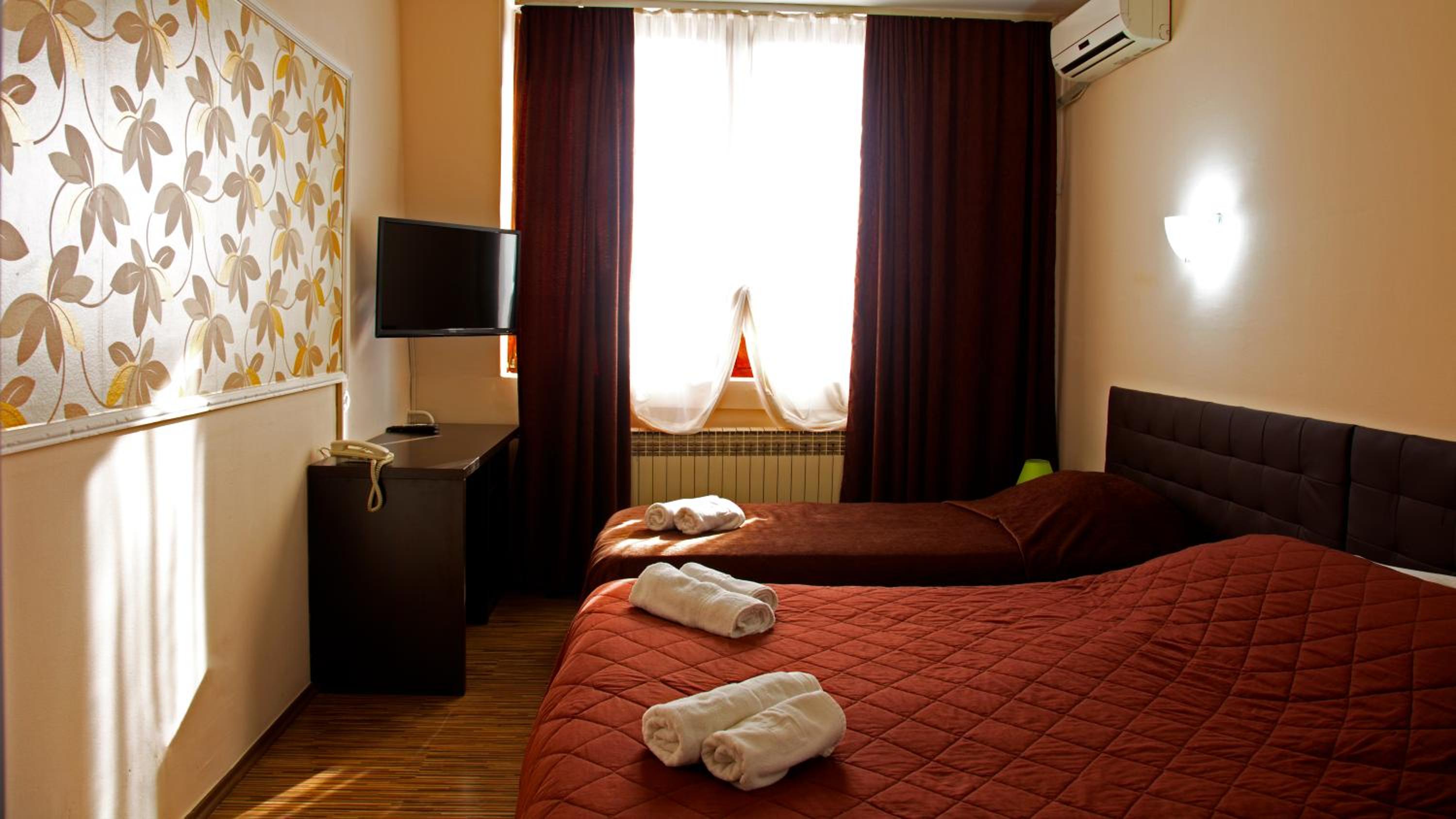 Standard Triple Room - Photo 5