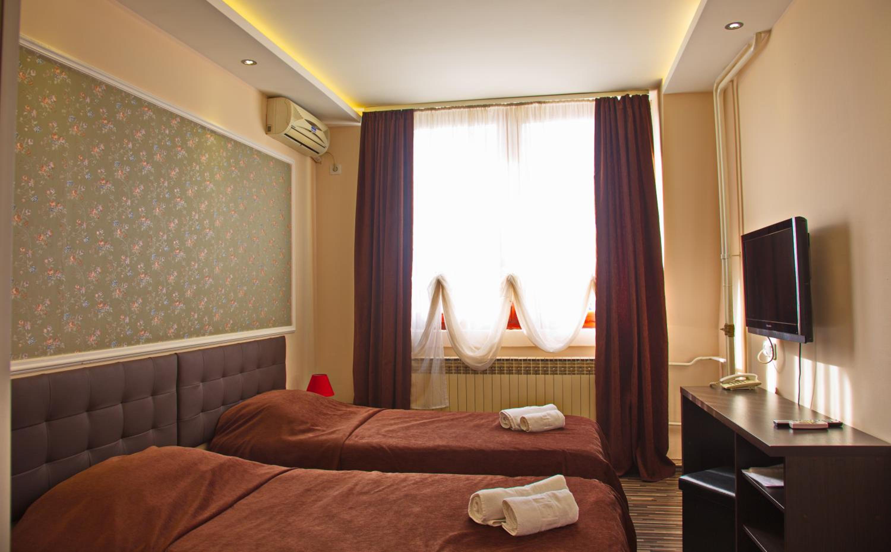 Standard Triple Room - Photo 7