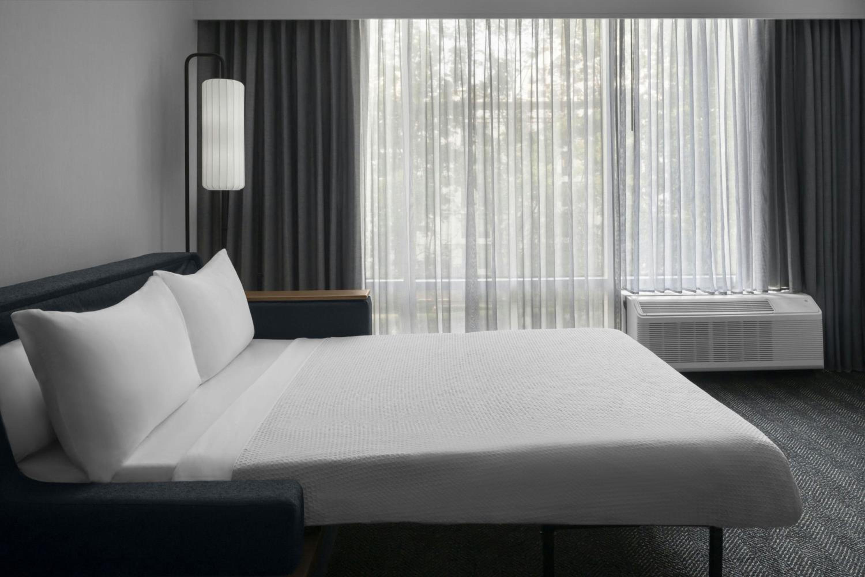 One-Bedroom King Suite with Sofa Bed - Photo 7