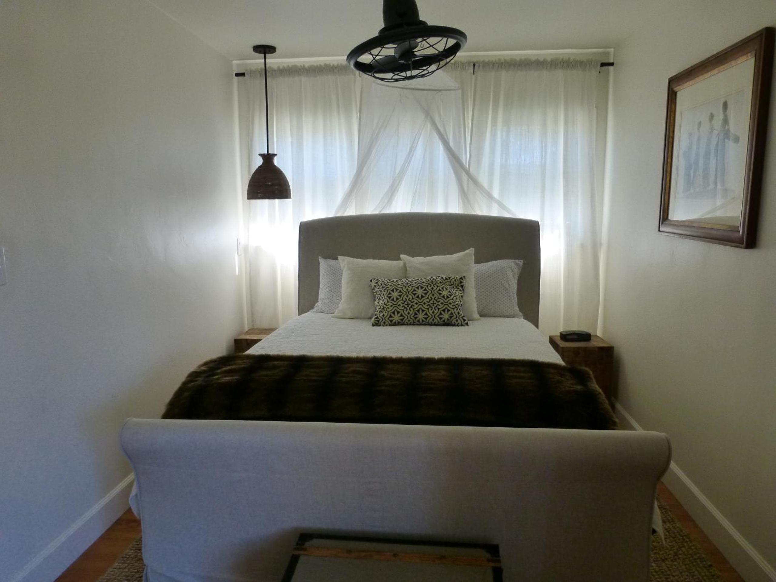 Equine InspiredTwo Bedroom/ Two Bathroom Cottage