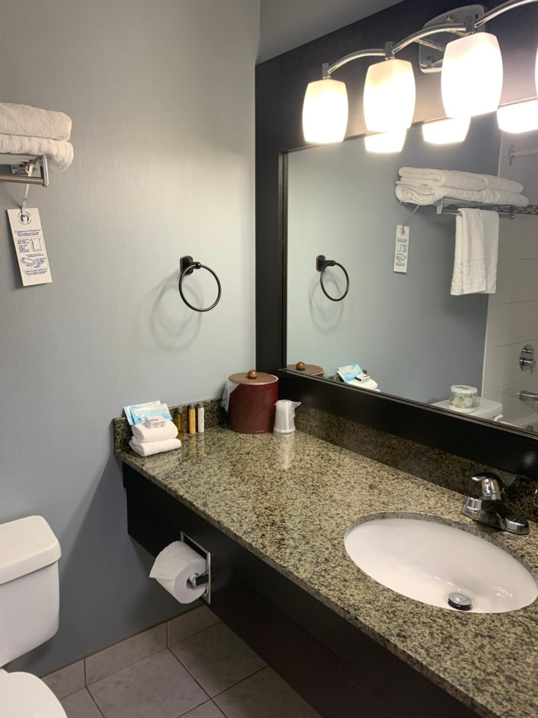 Queen Room with Two Queen Beds - Pet-friendly