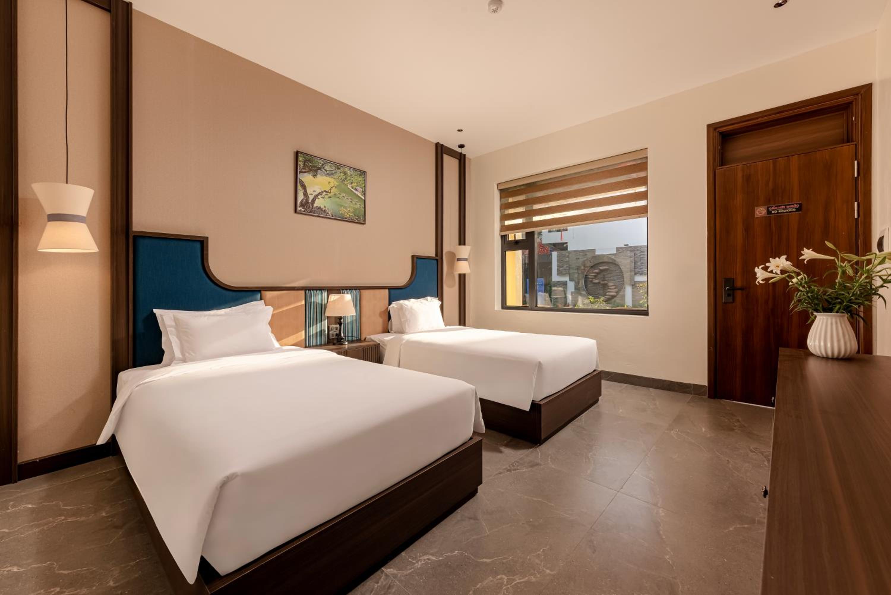 Superior Twin Room with Garden View photo 3