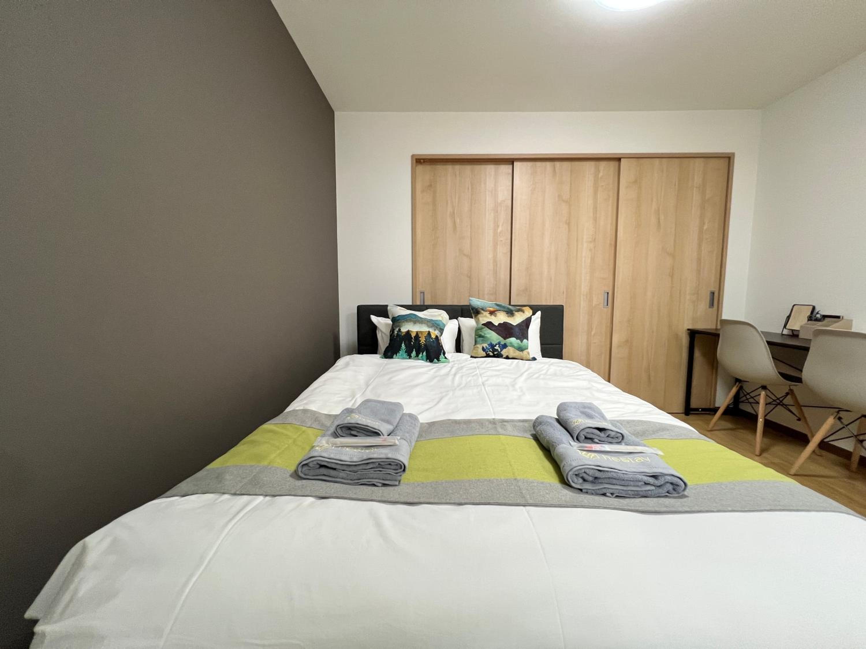 Two-Bedroom Apartment with Balcony photo 3