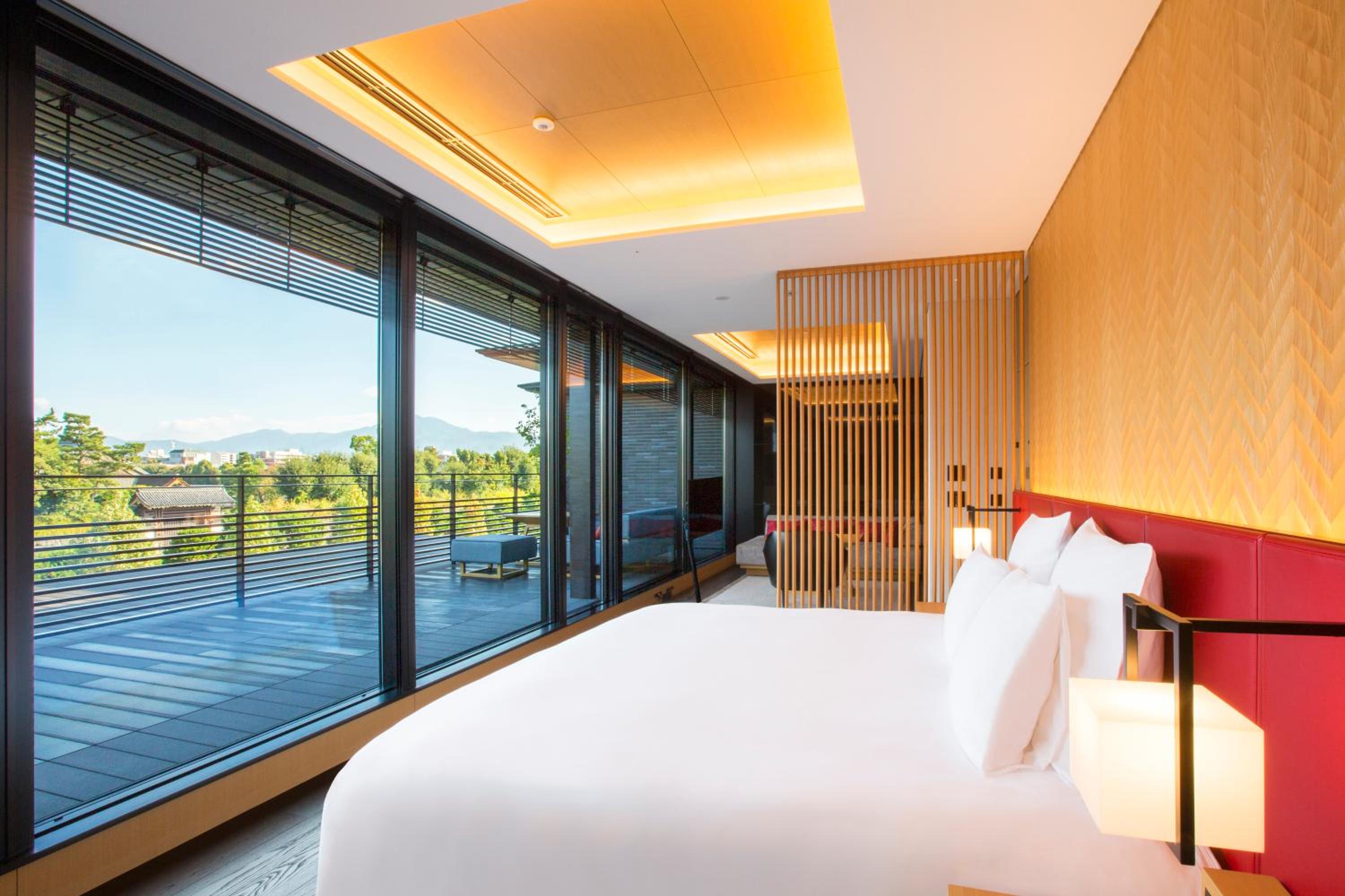 Deluxe Double Room with Castle View