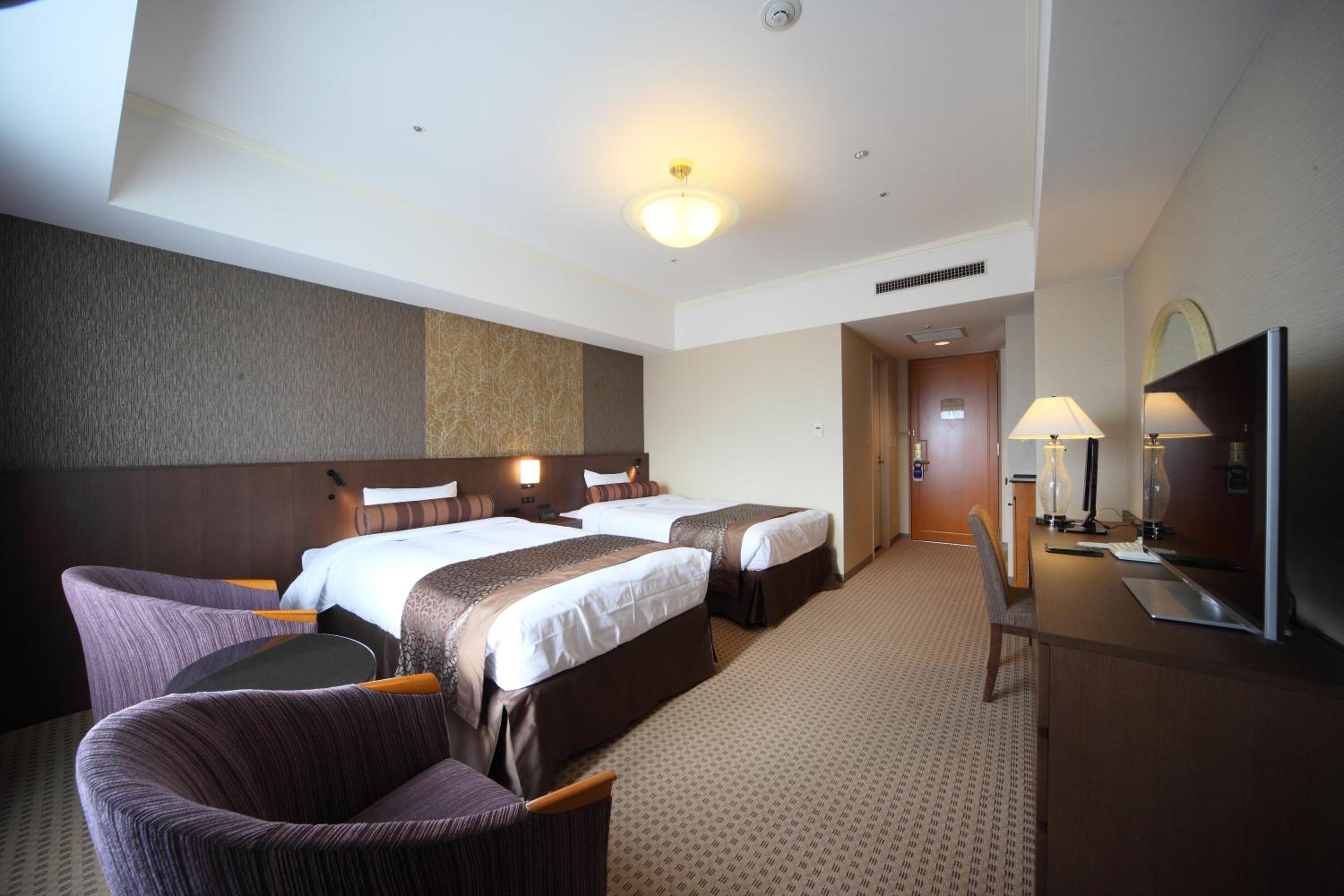 Superior Twin Room or Superior Triple Room - Non-Smoking, photo 6