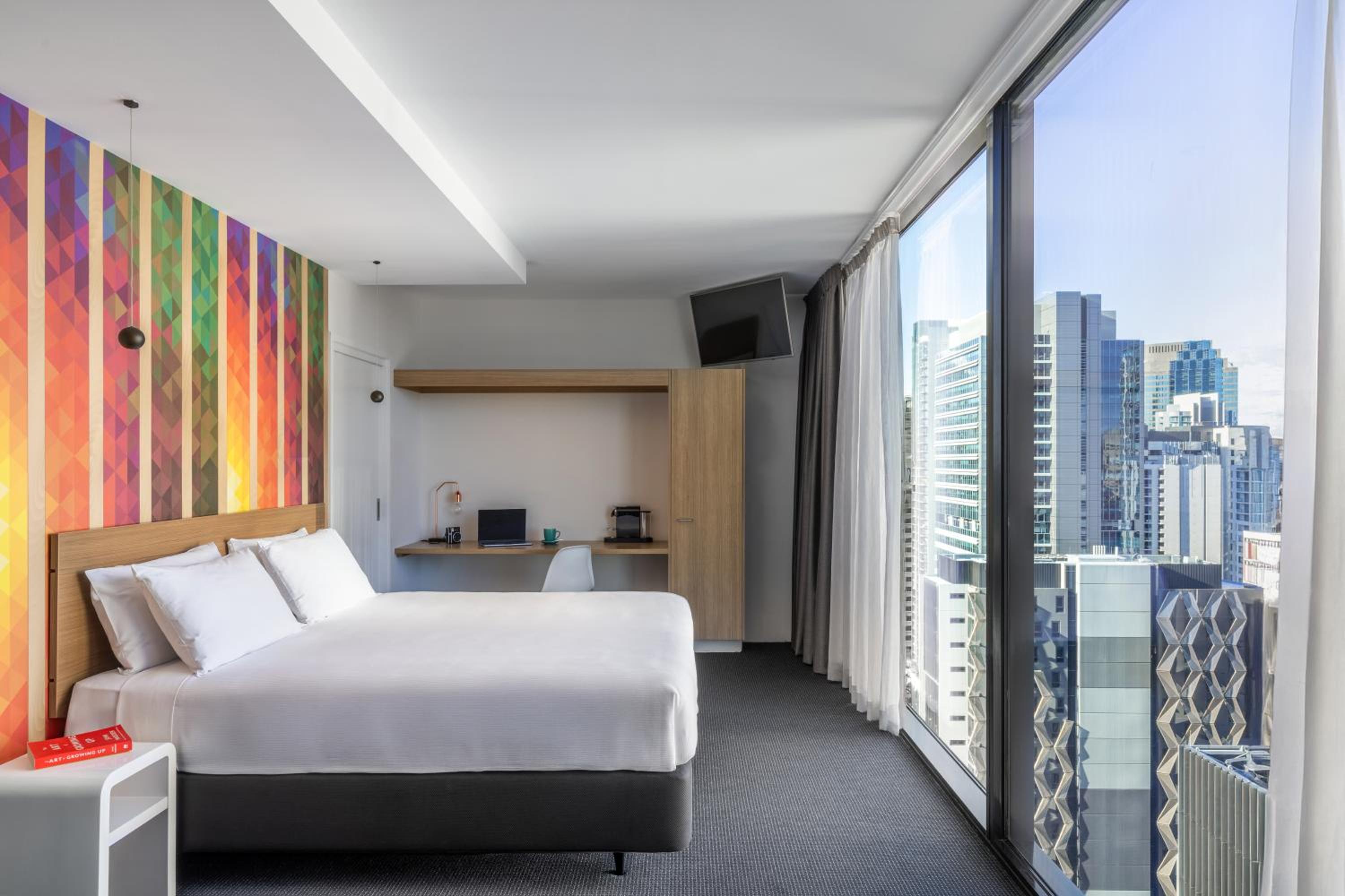 Executive King Suite - River Side thumbnail 5