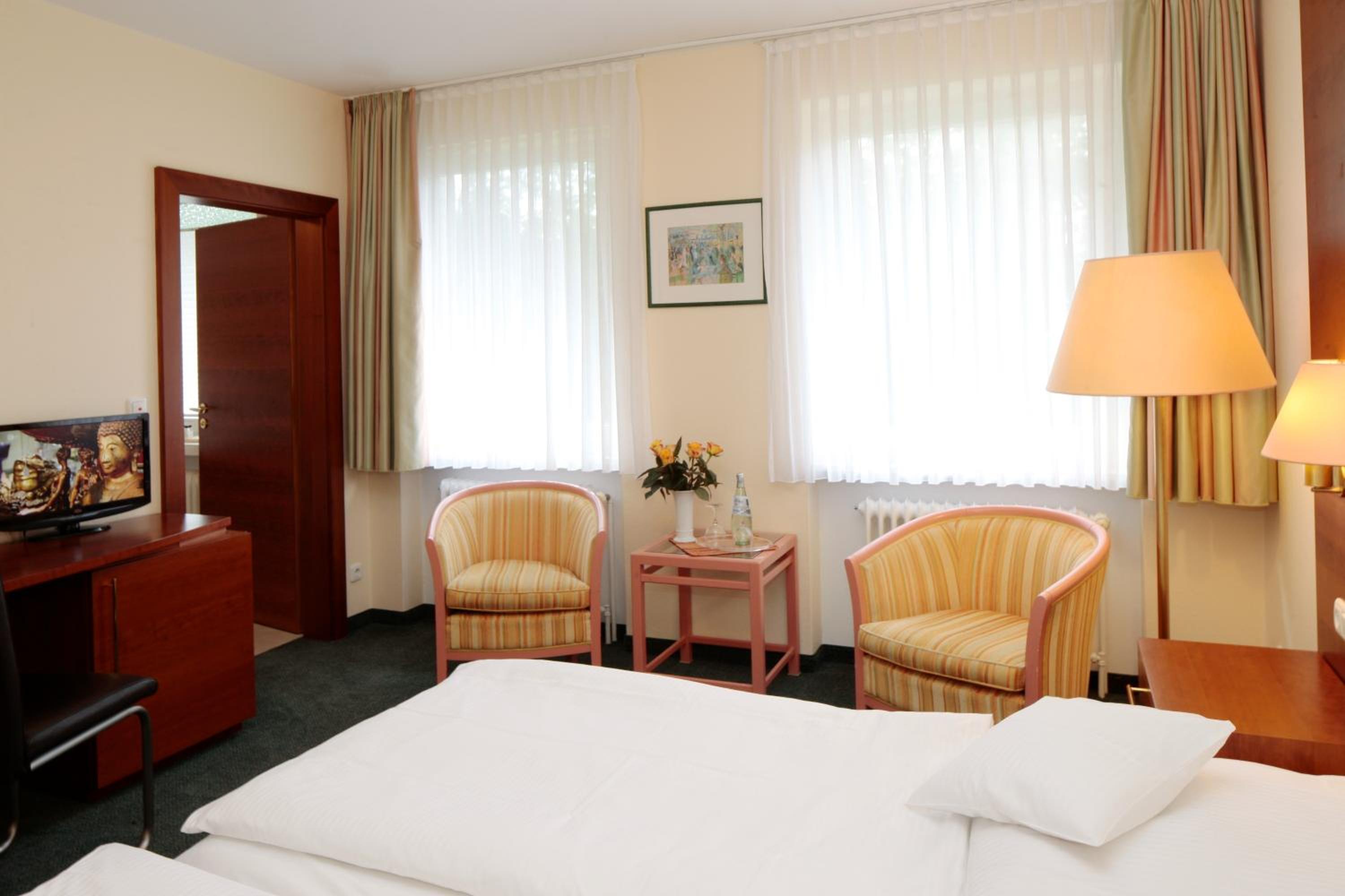 Classic Double Room - Photo 4