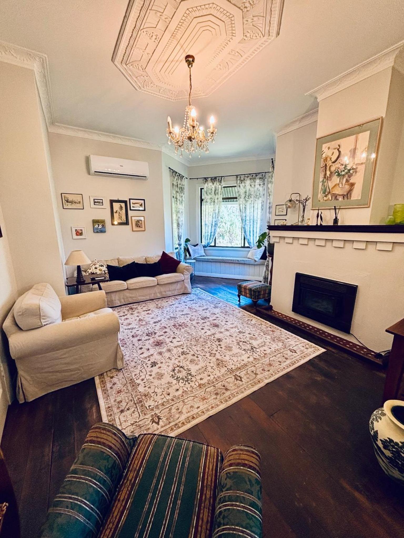 Four-Bedroom House photo 2