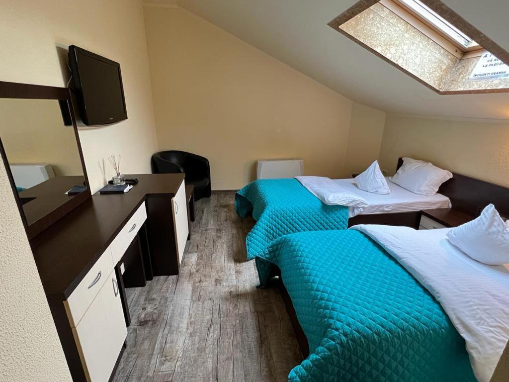 Economy Twin Room photo 1