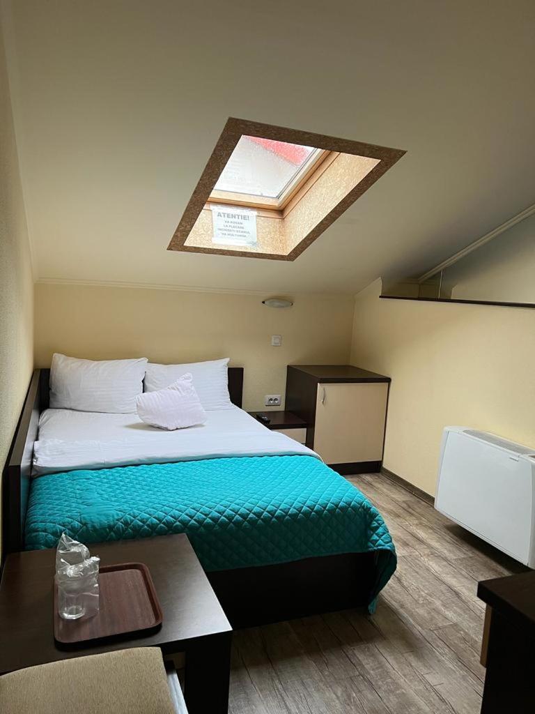 Economy Double Room photo 3