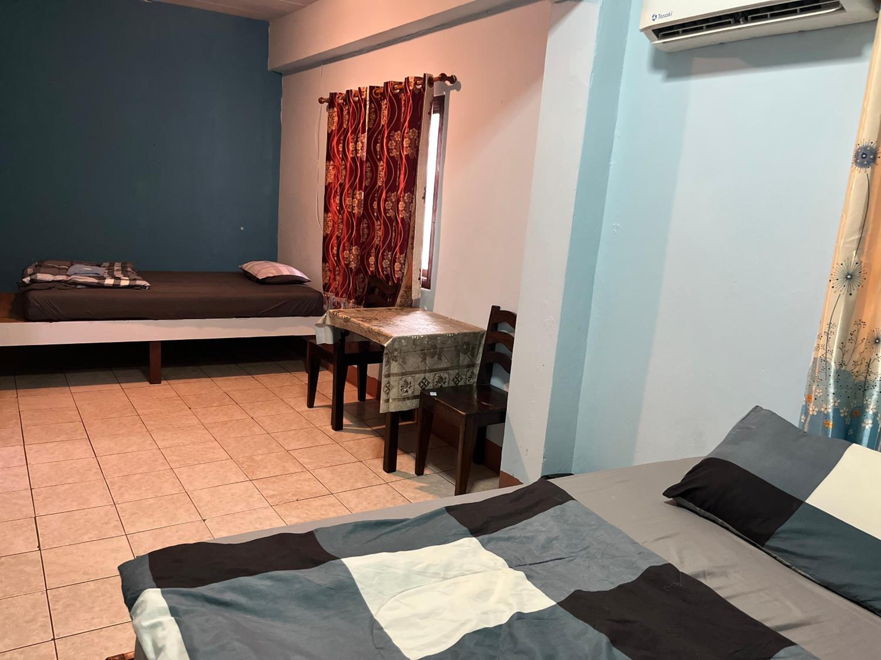 Double Room thumbnail 5
