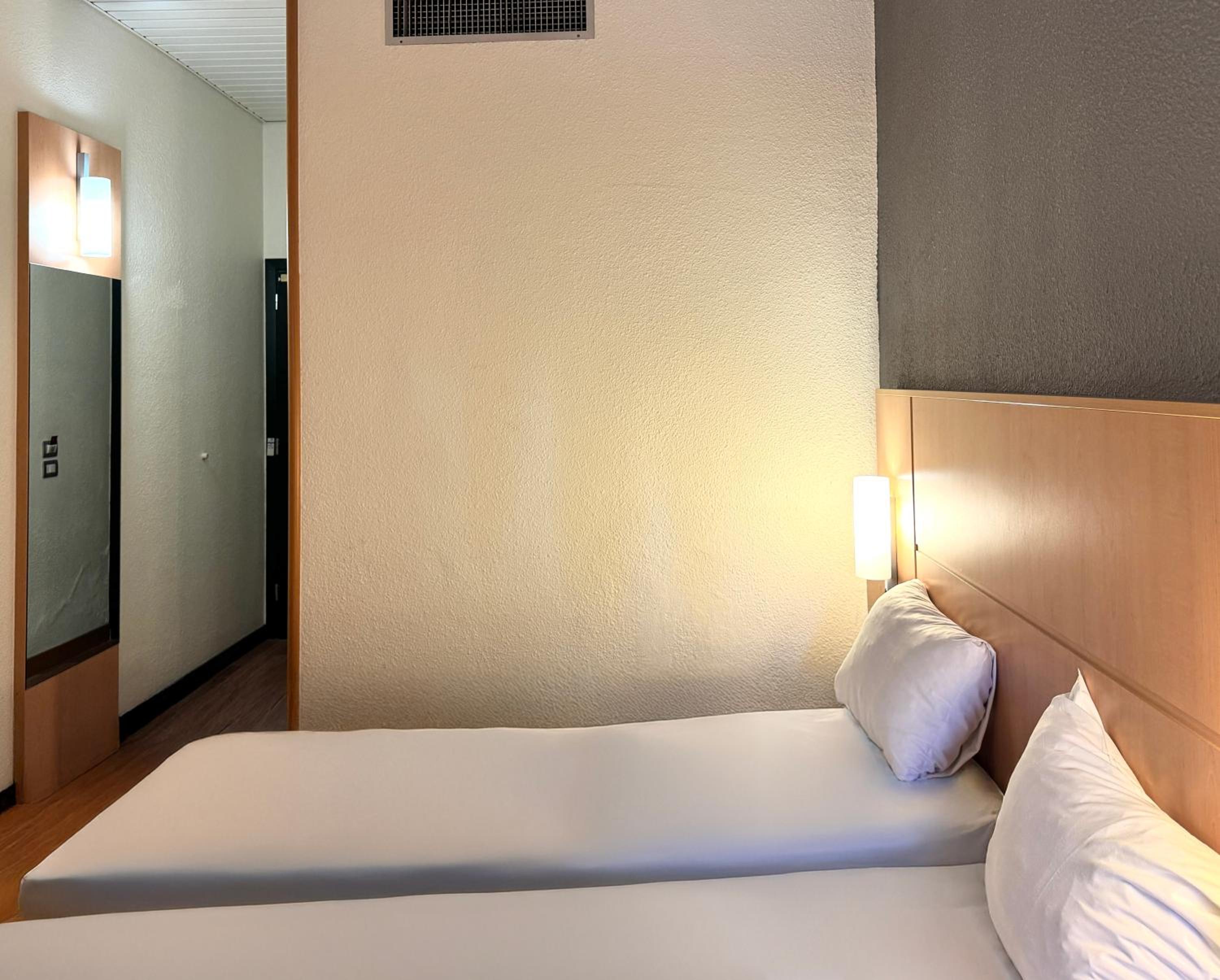 Twin Room Single Use