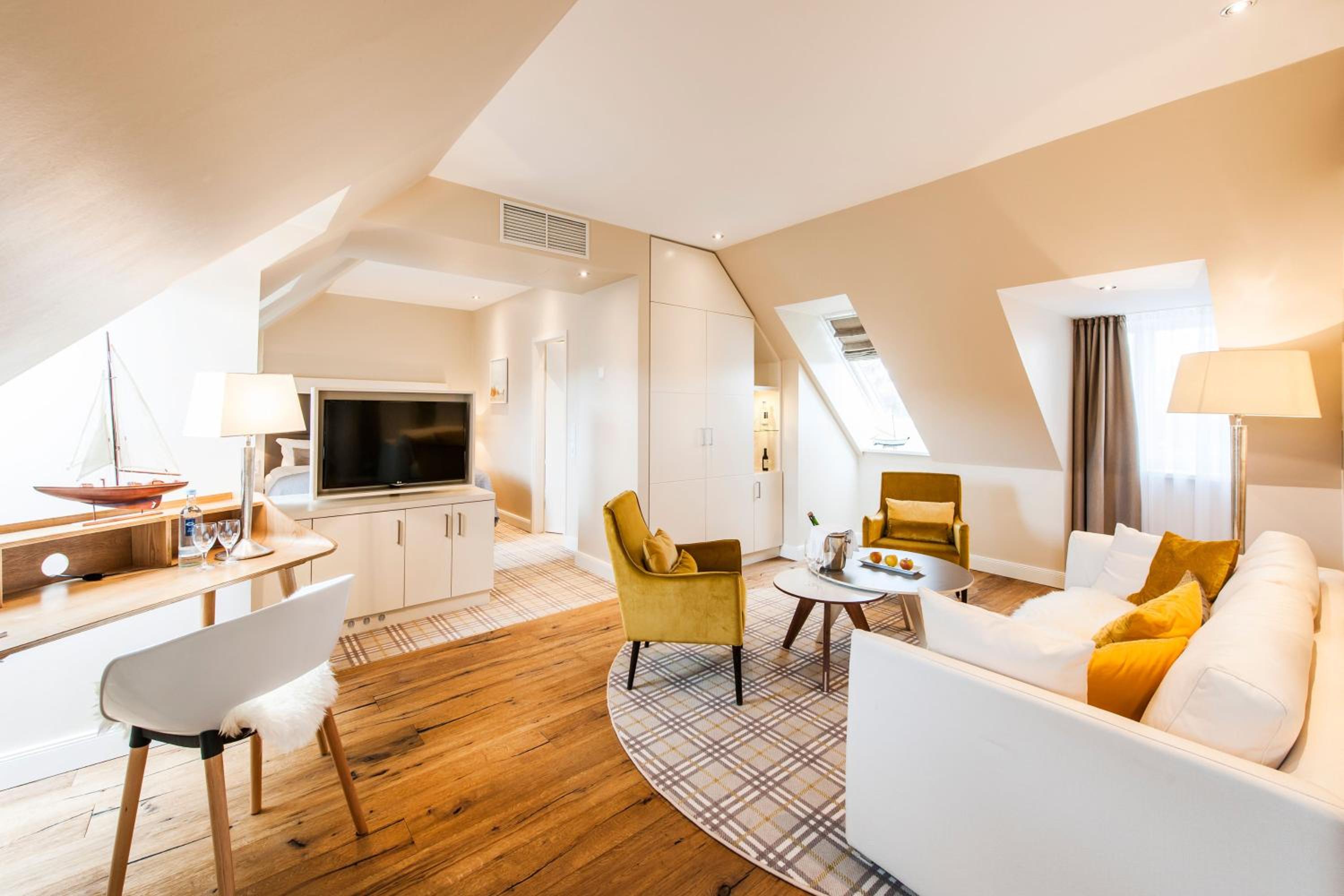 Large Junior Suite residential example