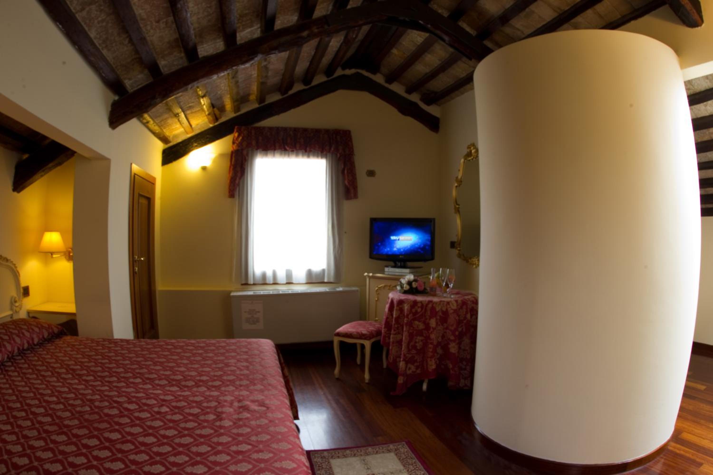 Superior Double Room with Canal View photo 1