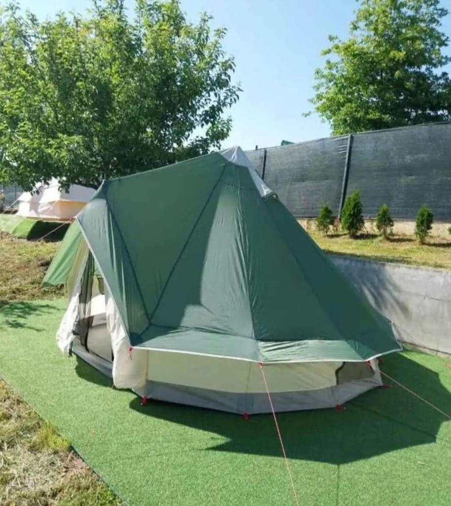 Tent photo 1