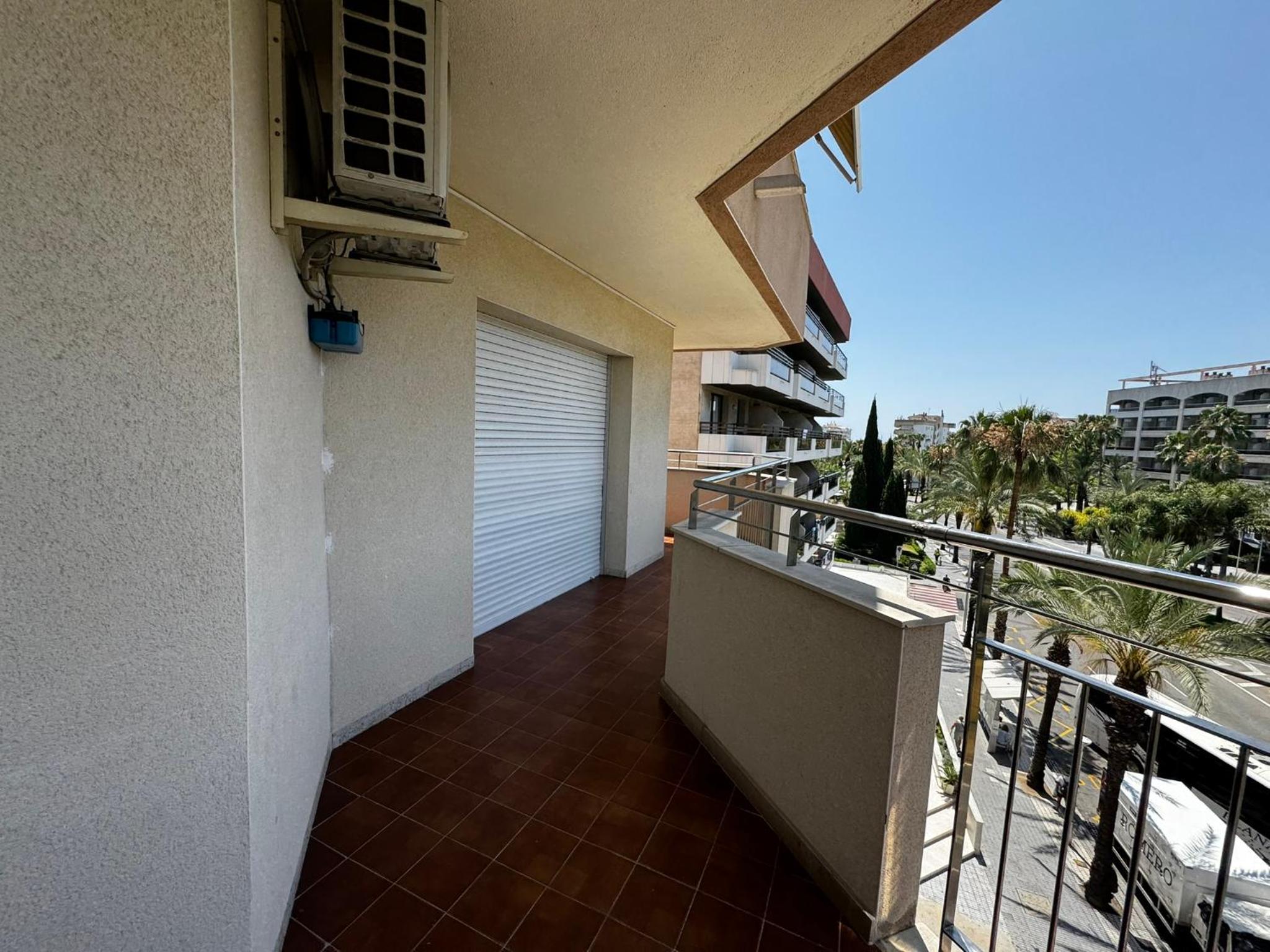 Three-Bedroom Apartment with Balcony photo 2