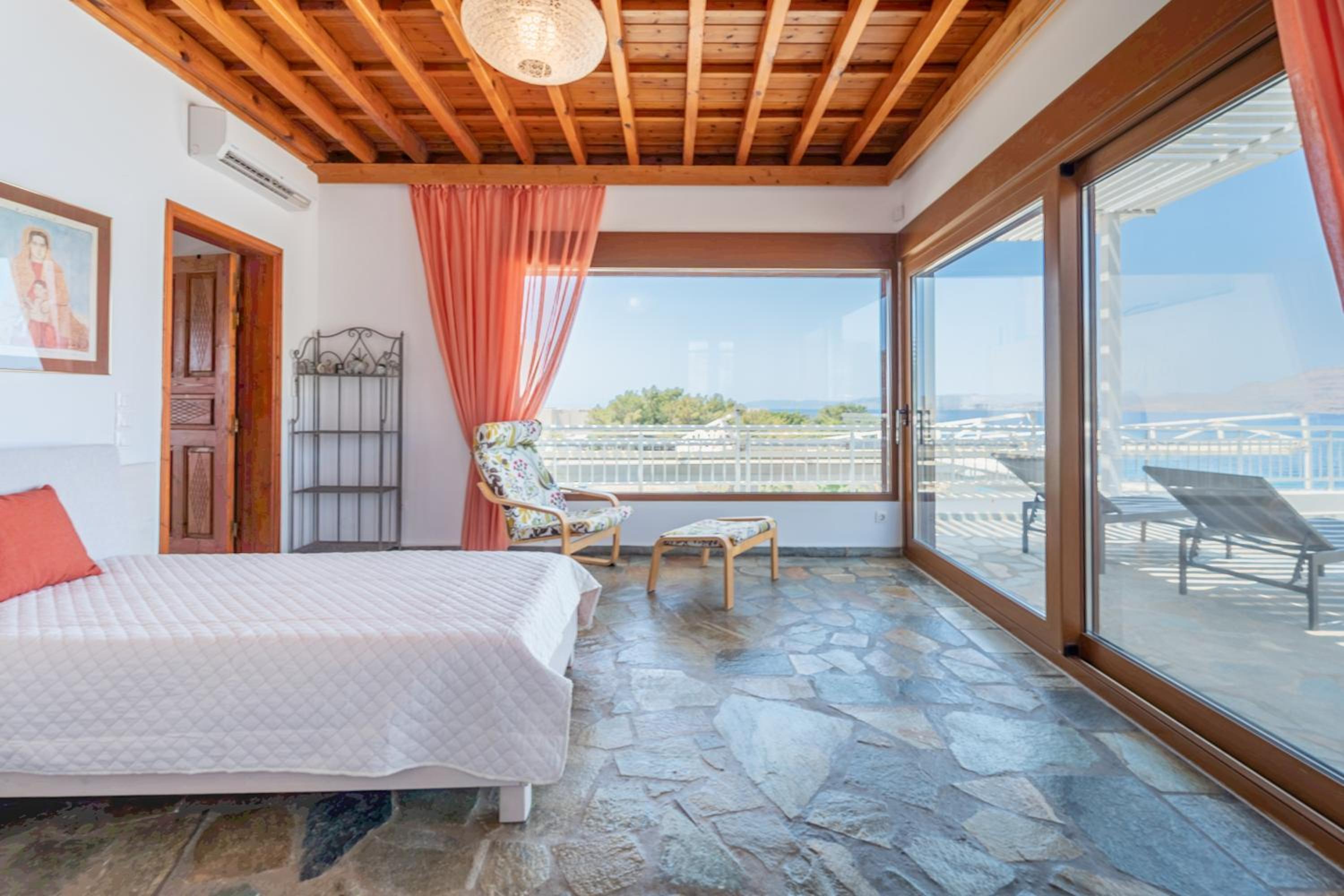 Penthouse Suite with Sea View photo 3