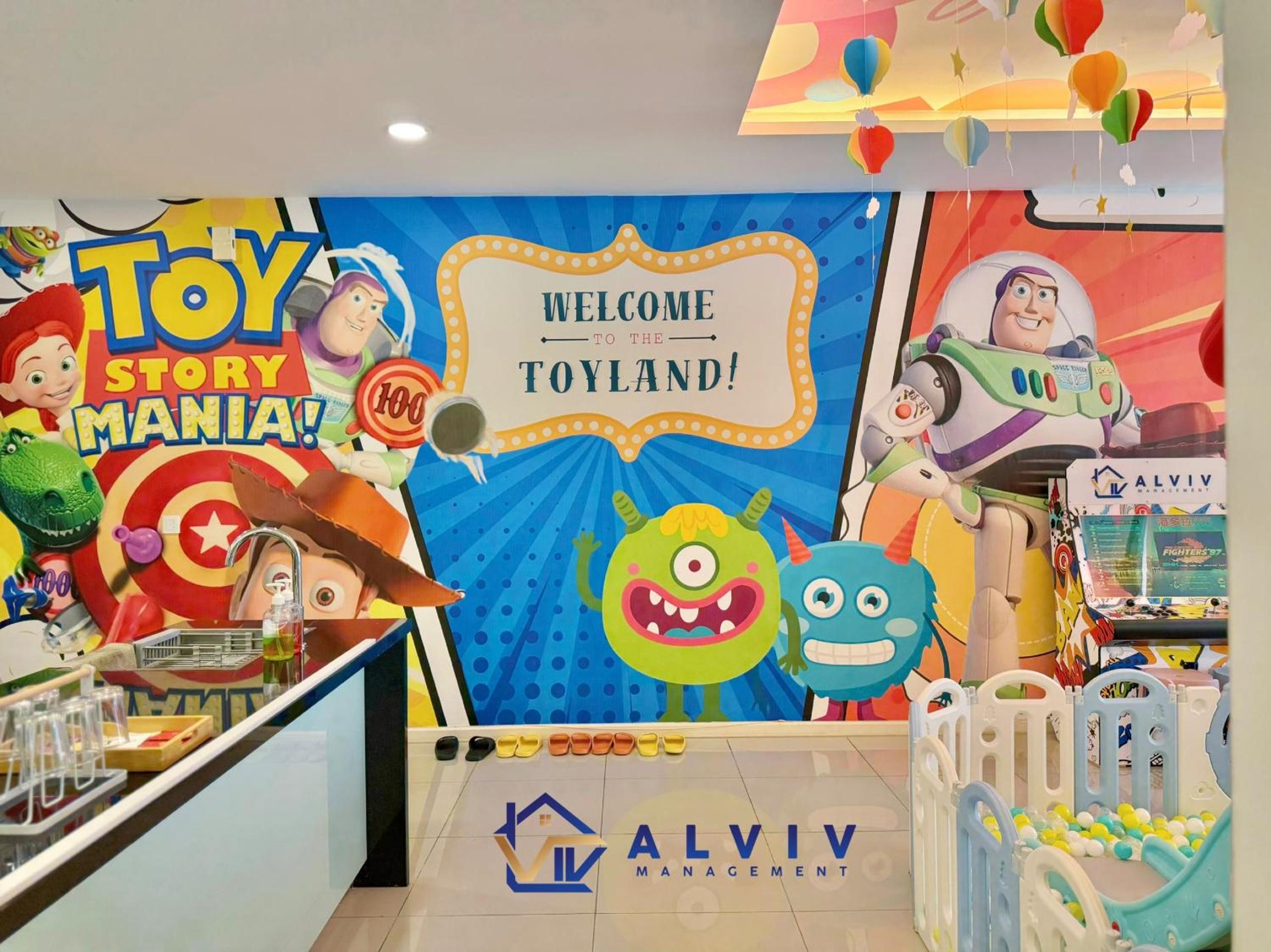 BallPit Toyworld Three-Bedroom Apartment with Kids Playground - Photo 1