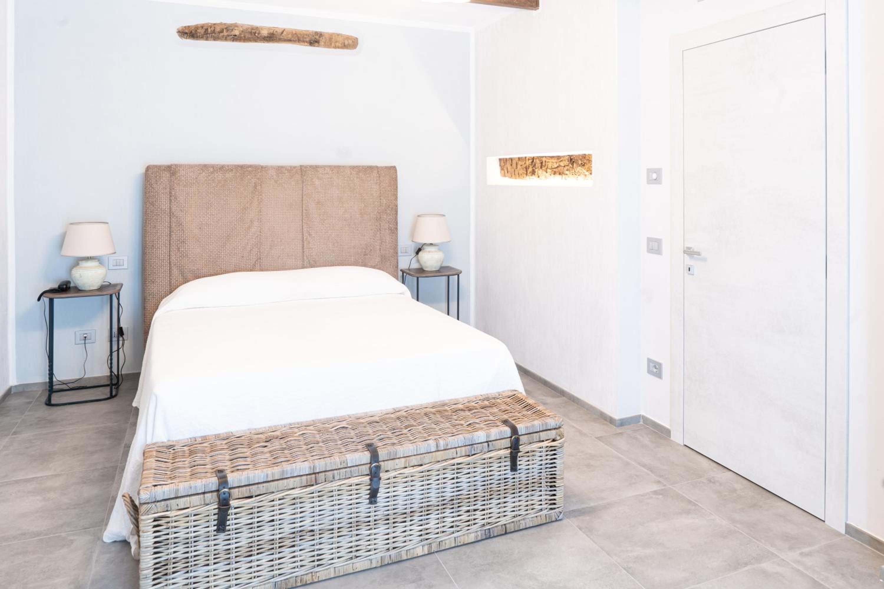 Suite with Spa Access photo 3