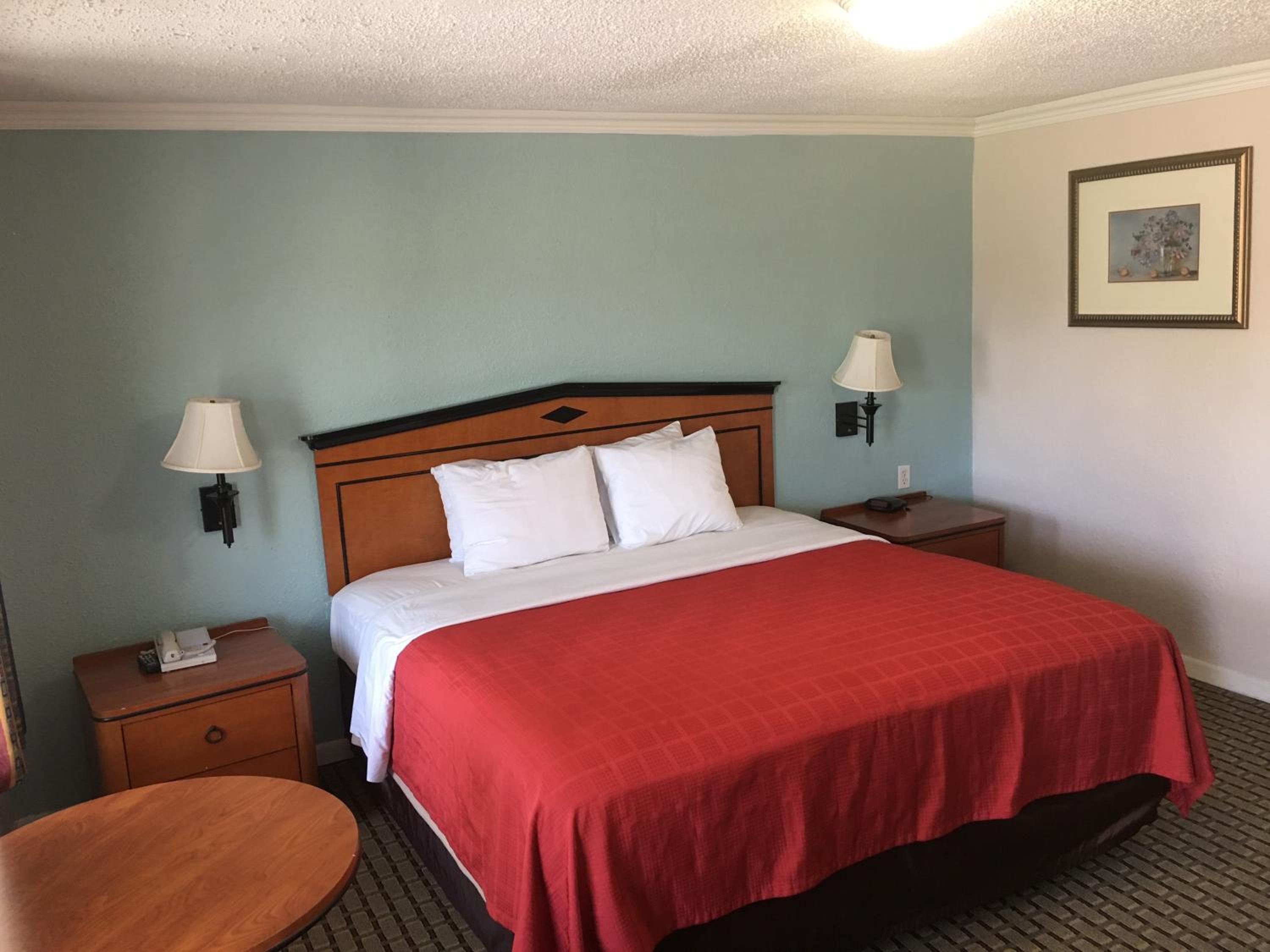 Deluxe King Room photo 3
