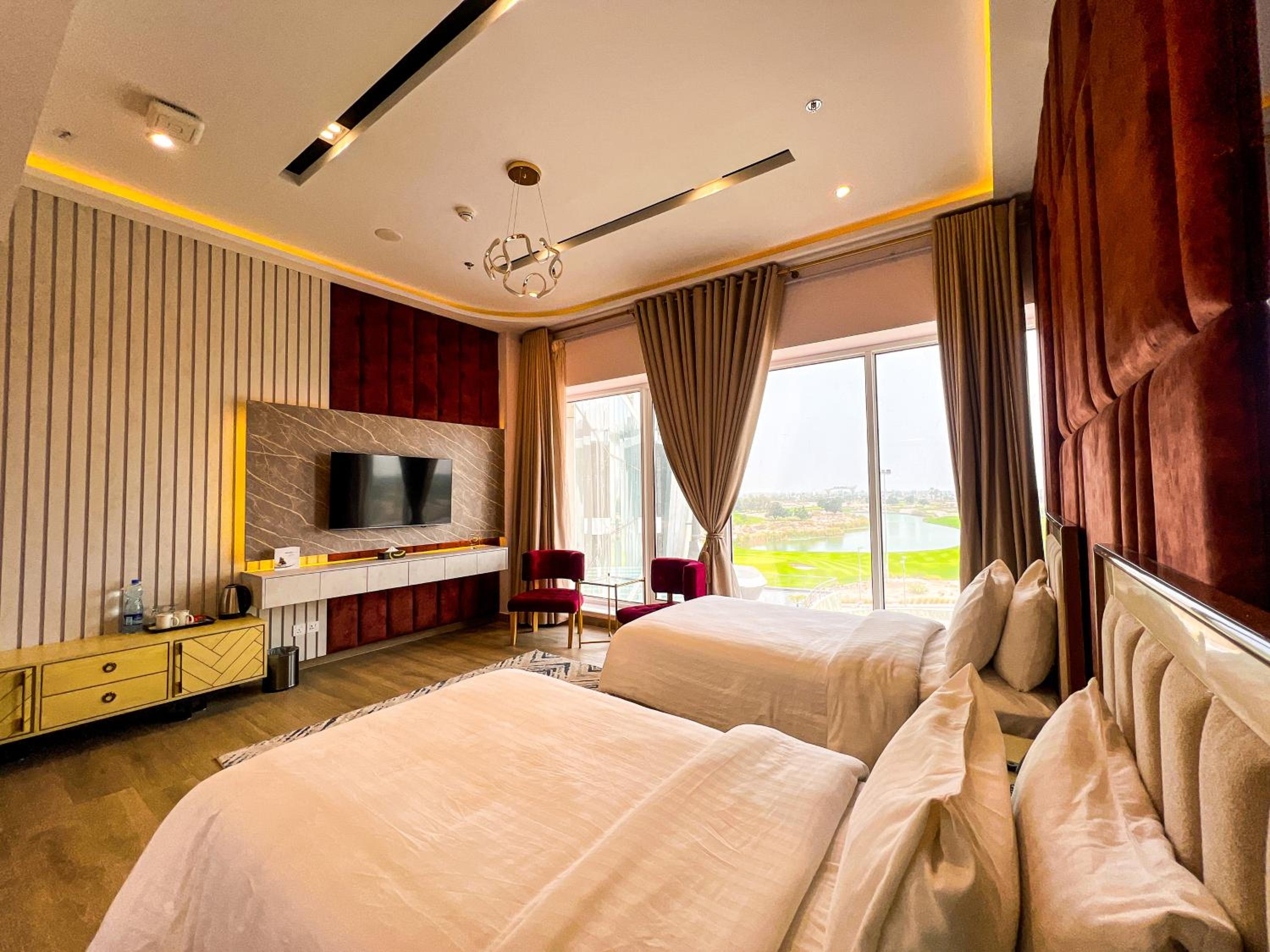 Deluxe Twin Room photo 3