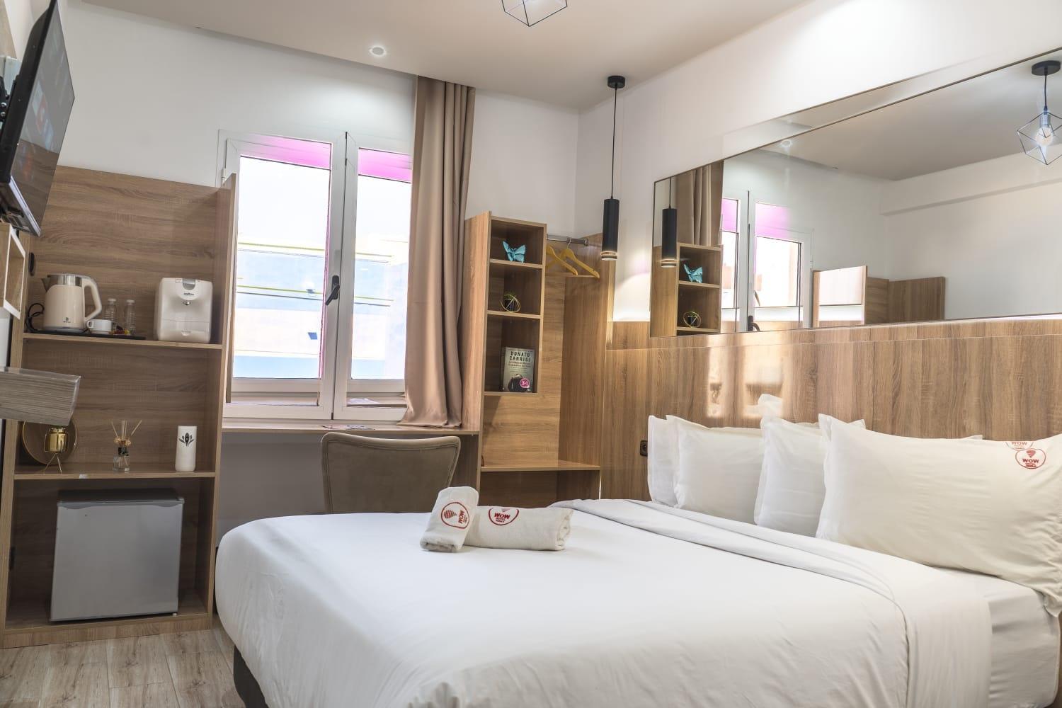 King Room with Balcony photo 1