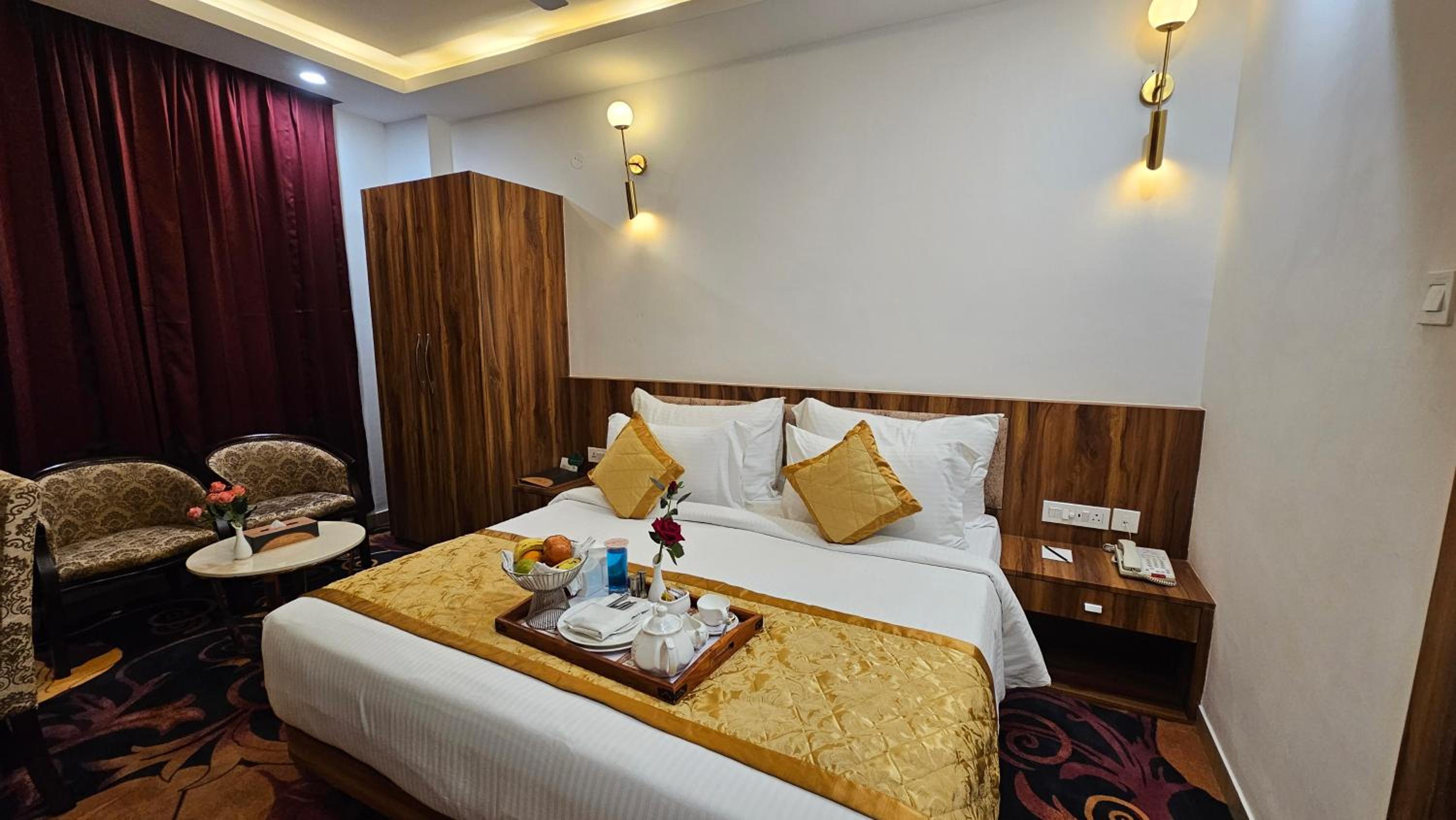 Deluxe Family Room