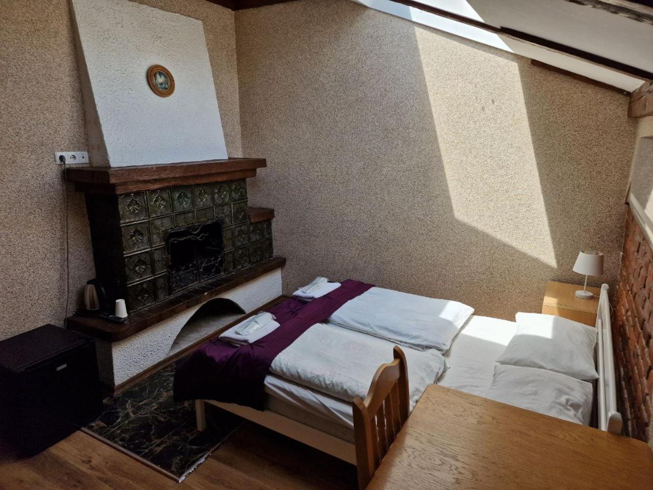 Budget Double Room photo 1