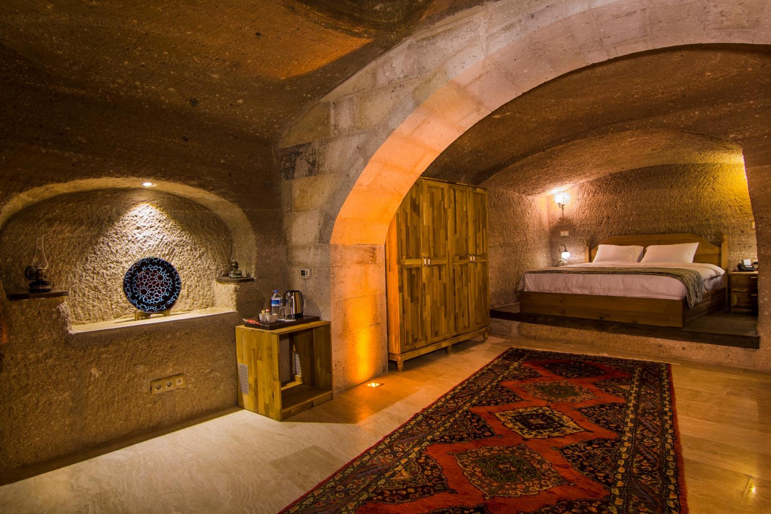 Deluxe Cave Suite - Photo 1