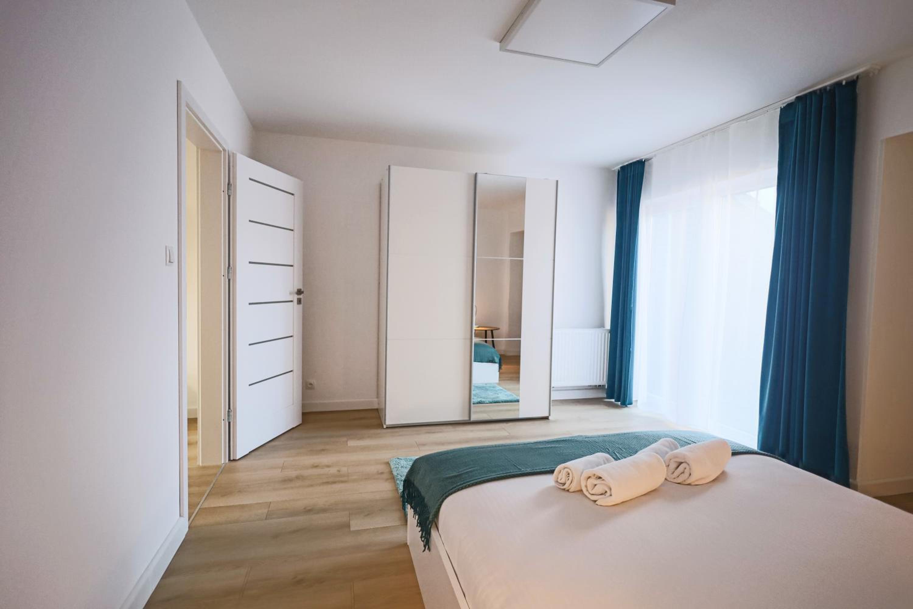 One-Bedroom Apartment with Balcony