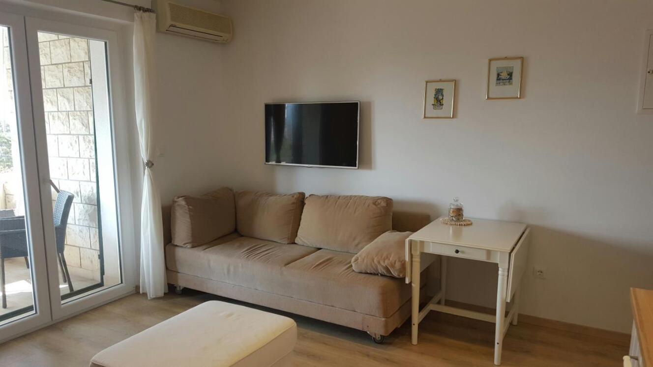Apartment with Sea View photo 3